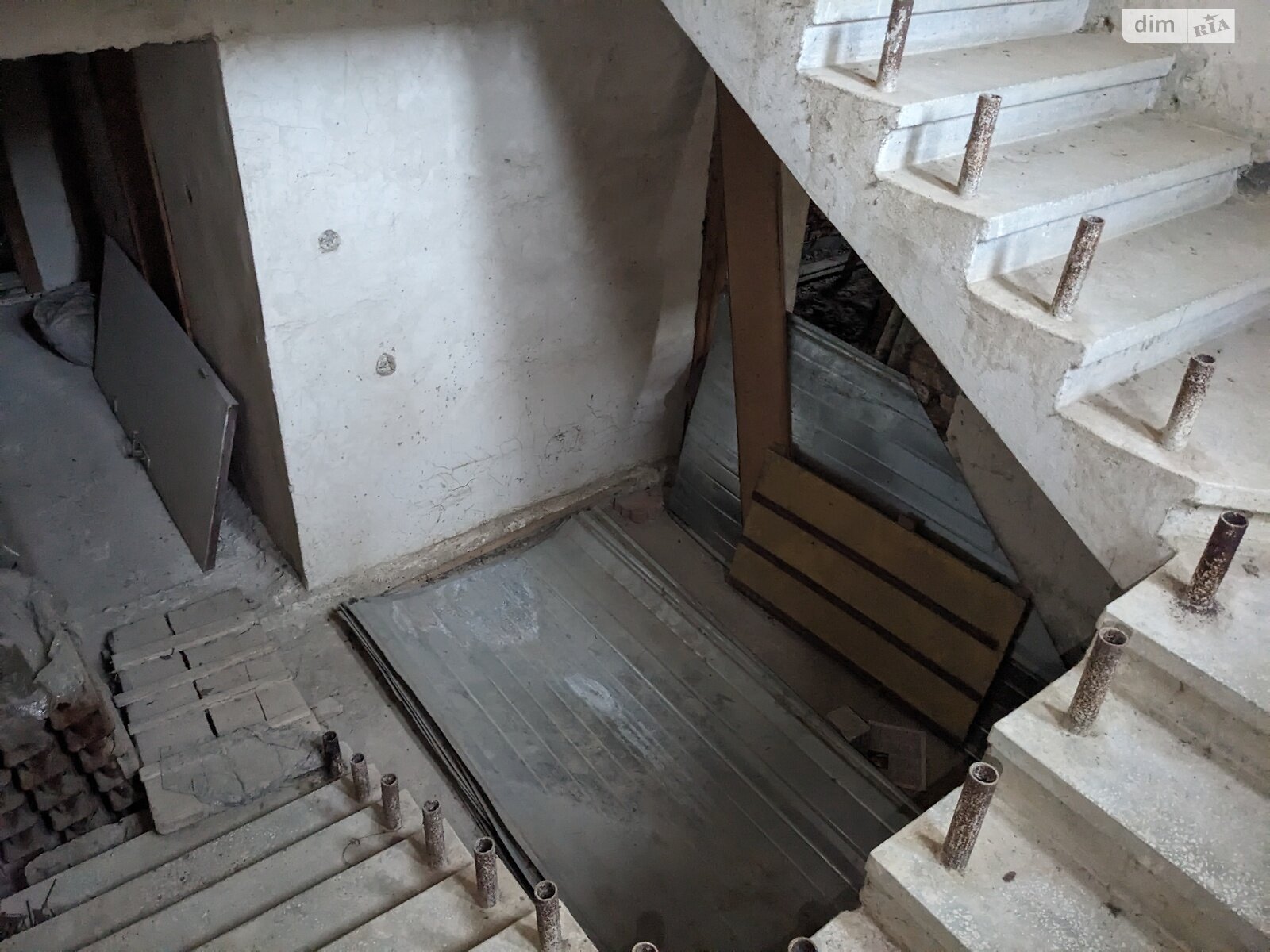 двоповерховий будинок з гаражем, 234 кв. м, цегла. Продаж у Клузові фото 1