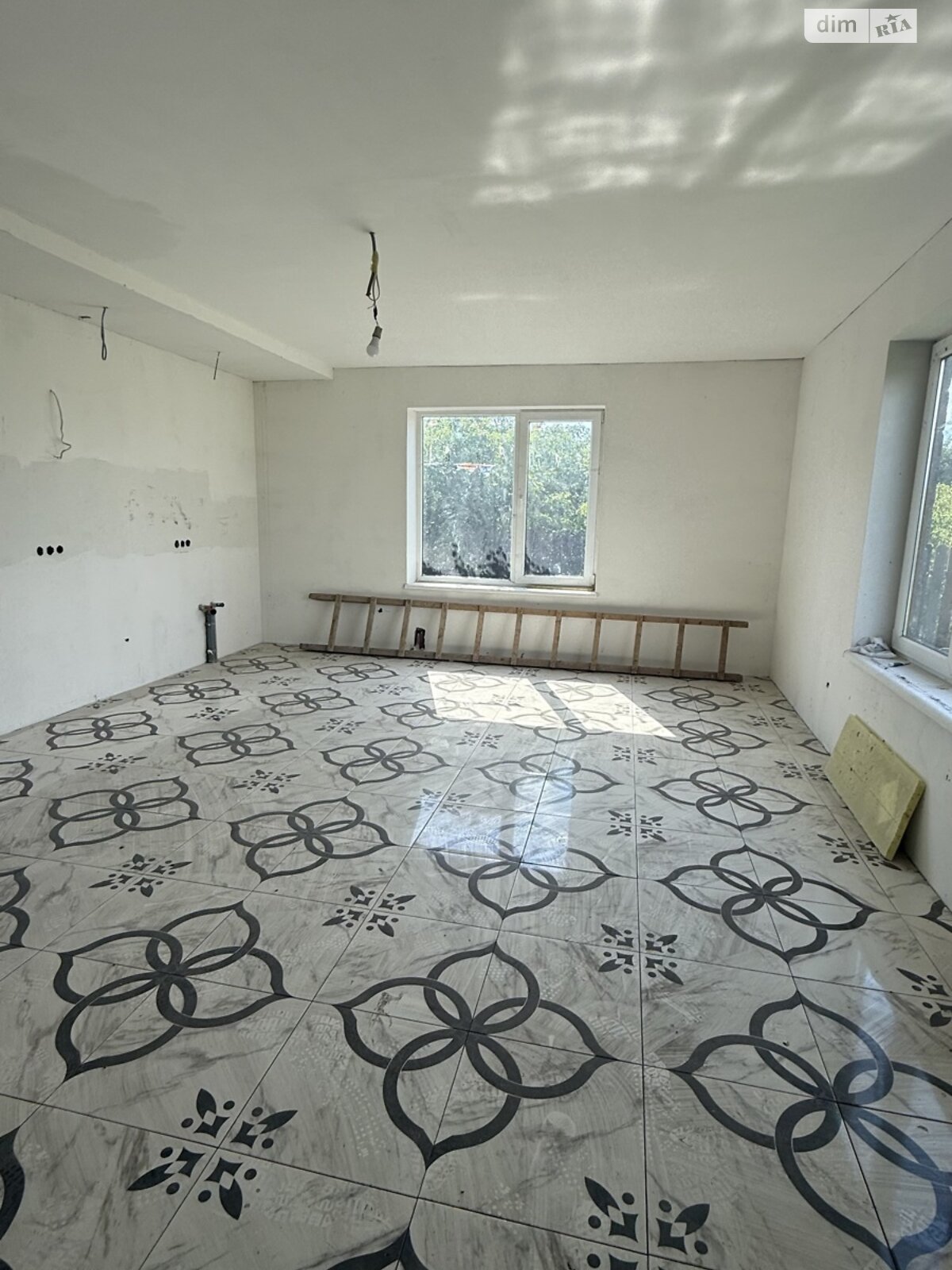двоповерховий будинок з опаленням, 280 кв. м, шлакоблок. Продаж у Клузові фото 1 двоповерховий будинок з опаленням, 280 кв. м, шлакоблок. Продаж у Клузові фото 1