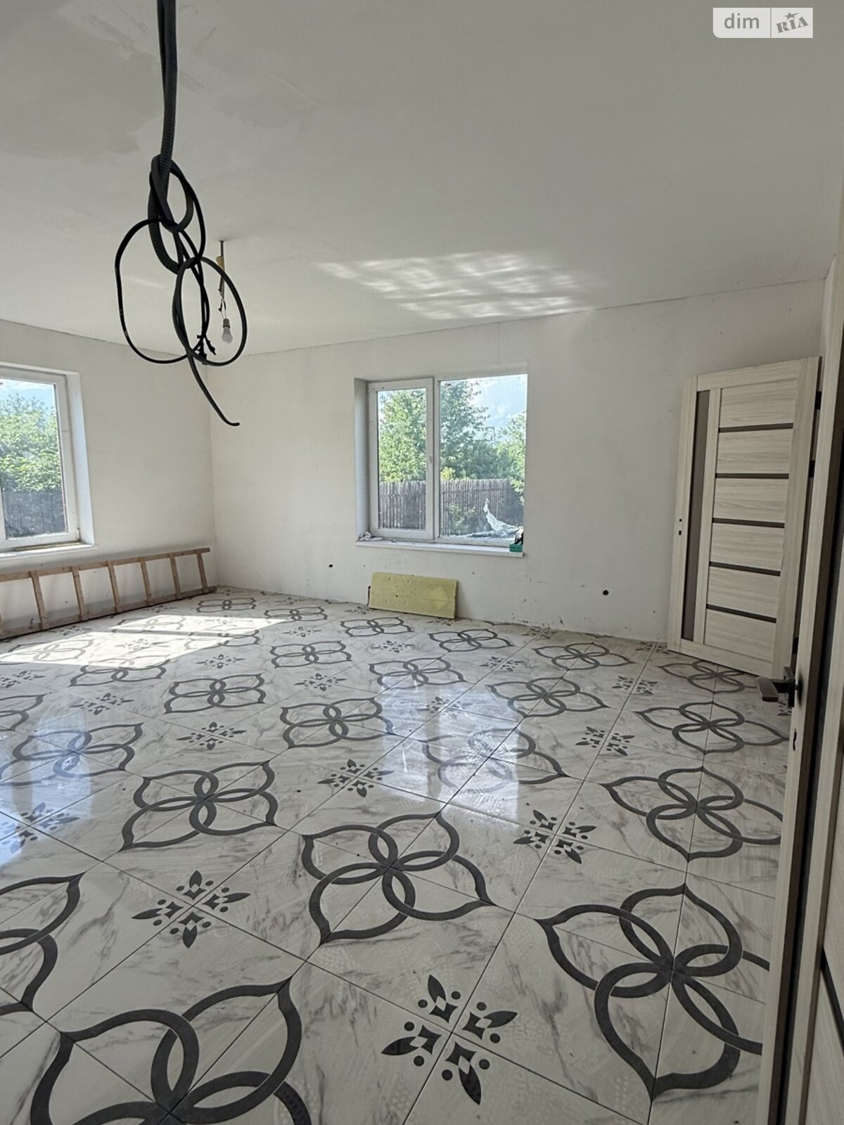 двоповерховий будинок з опаленням, 280 кв. м, шлакоблок. Продаж у Клузові фото 1 двоповерховий будинок з опаленням, 280 кв. м, шлакоблок. Продаж у Клузові фото 1