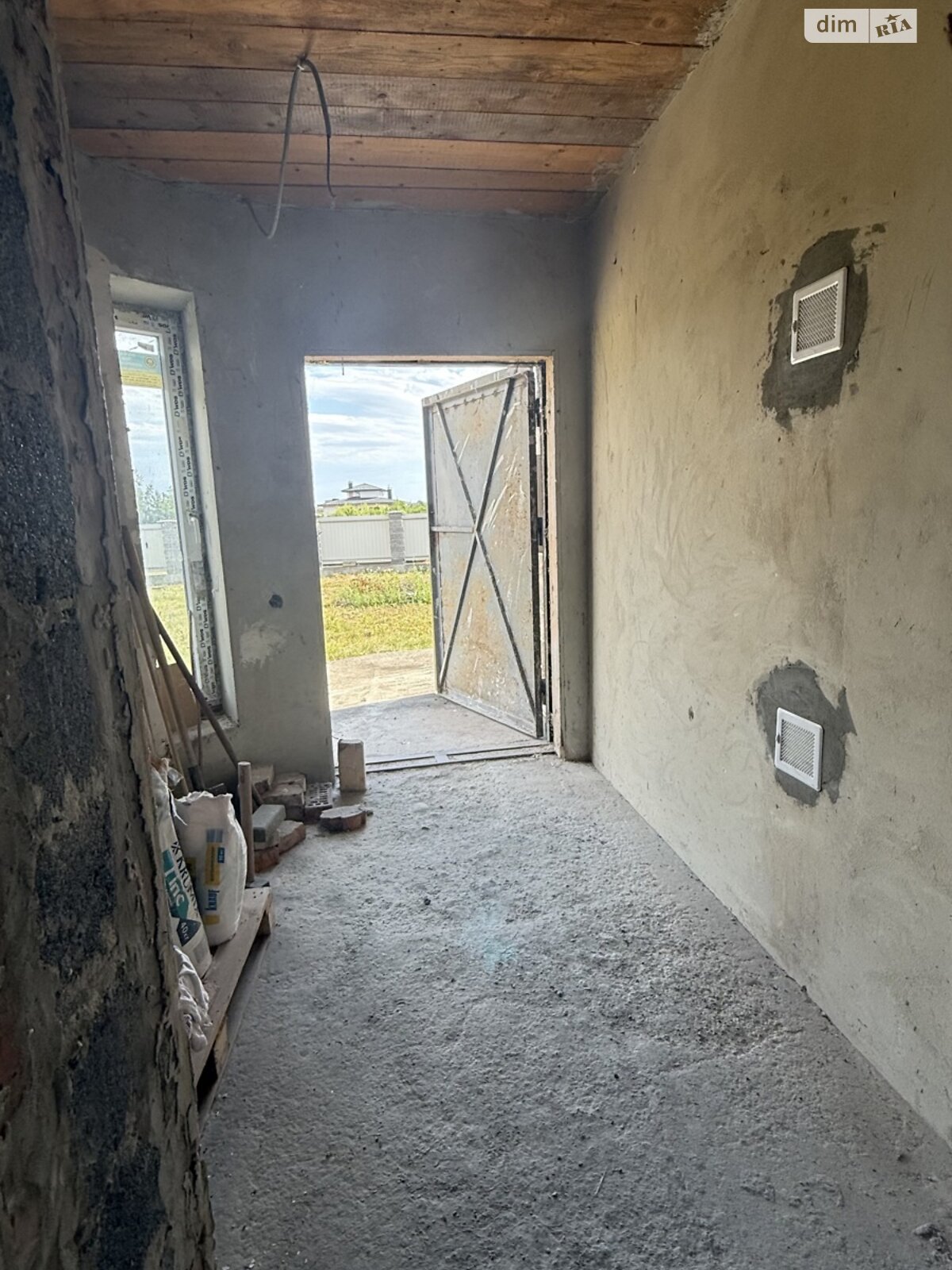 двоповерховий будинок з опаленням, 280 кв. м, шлакоблок. Продаж у Клузові фото 1 двоповерховий будинок з опаленням, 280 кв. м, шлакоблок. Продаж у Клузові фото 1