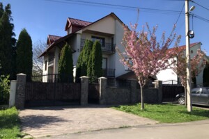 двухэтажный дом с отоплением, 330 кв. м, кирпич. Продажа в Клячанове фото 2
