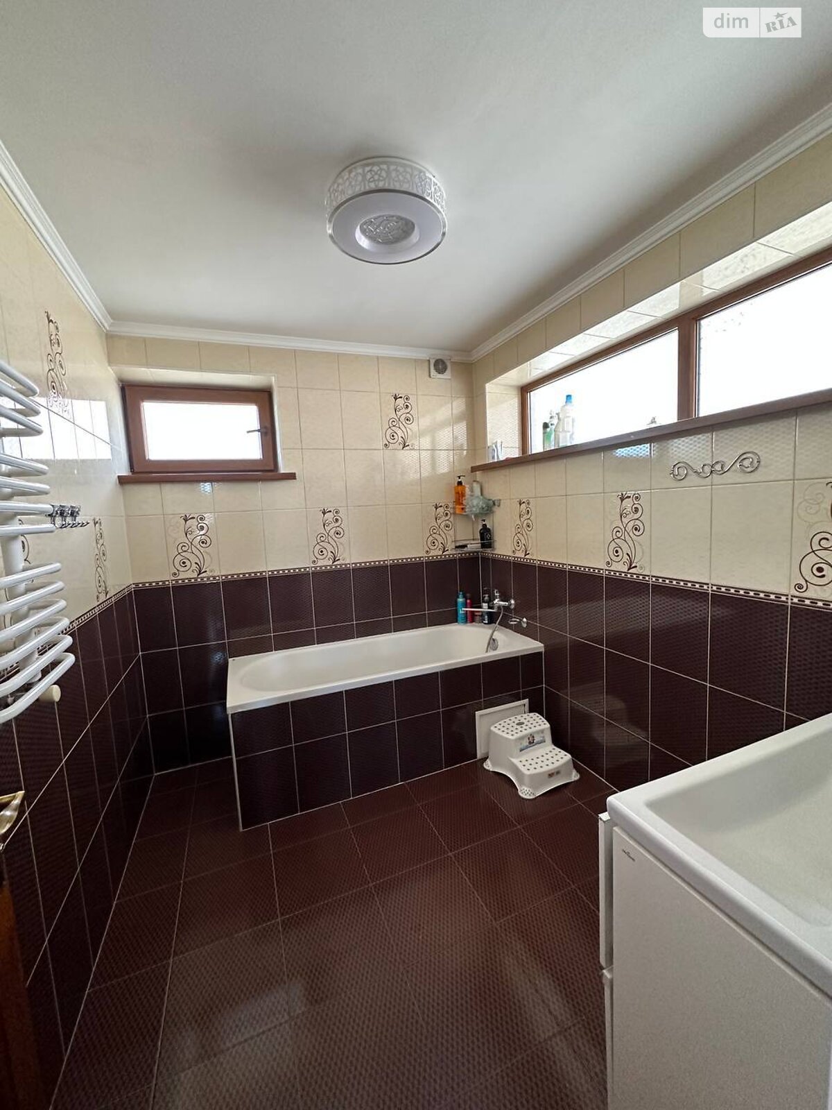 двоповерховий будинок з меблями, 278.6 кв. м, кирпич. Продаж у Ключарках фото 1 двоповерховий будинок з меблями, 278.6 кв. м, кирпич. Продаж у Ключарках фото 1