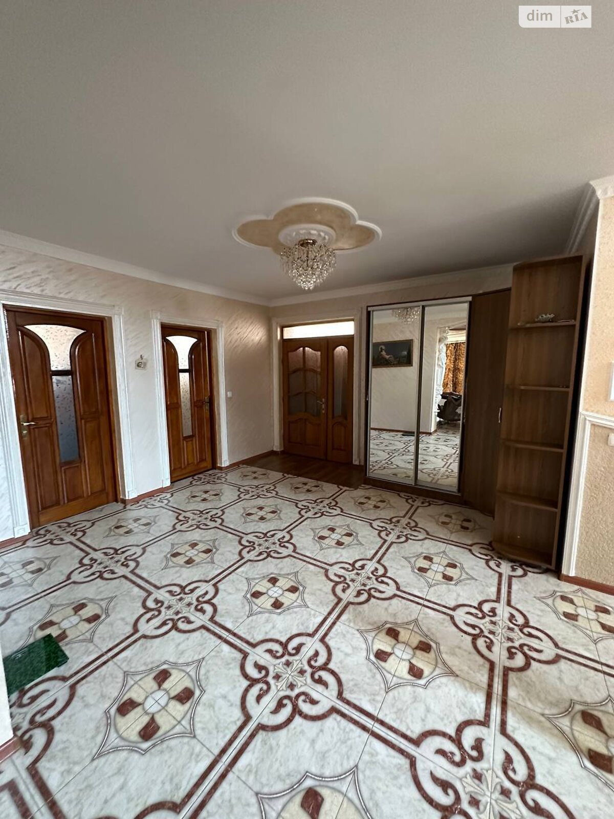 двоповерховий будинок з меблями, 278.6 кв. м, кирпич. Продаж у Ключарках фото 1 двоповерховий будинок з меблями, 278.6 кв. м, кирпич. Продаж у Ключарках фото 1