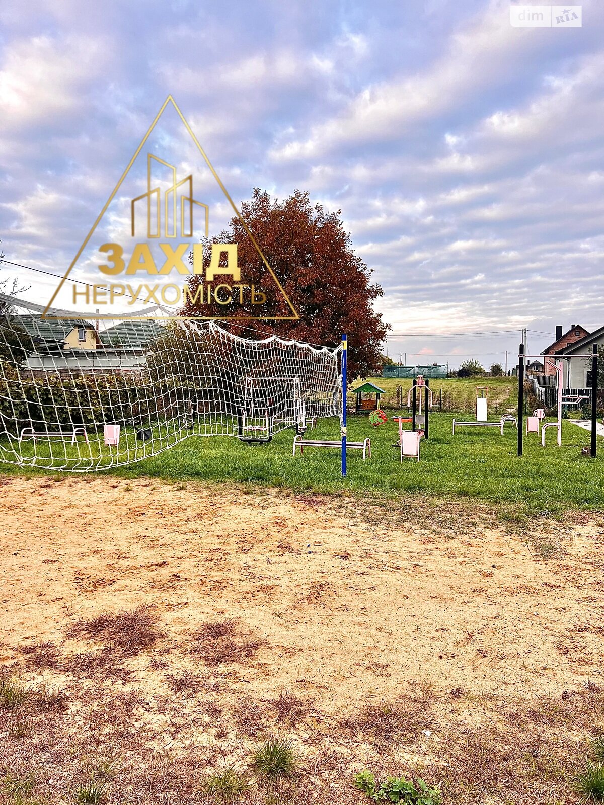 одноэтажный дом с отоплением, 130 кв. м, кирпич. Продажа в Княгининке фото 1