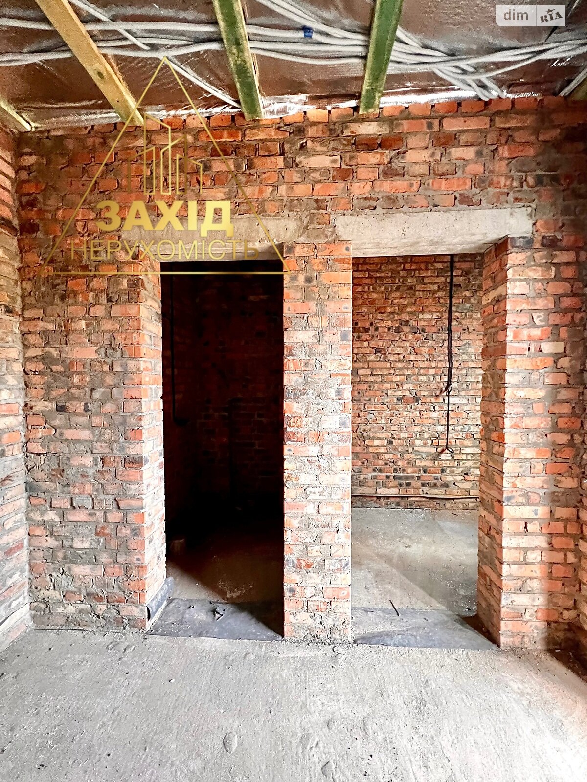 одноэтажный дом с отоплением, 130 кв. м, кирпич. Продажа в Княгининке фото 1