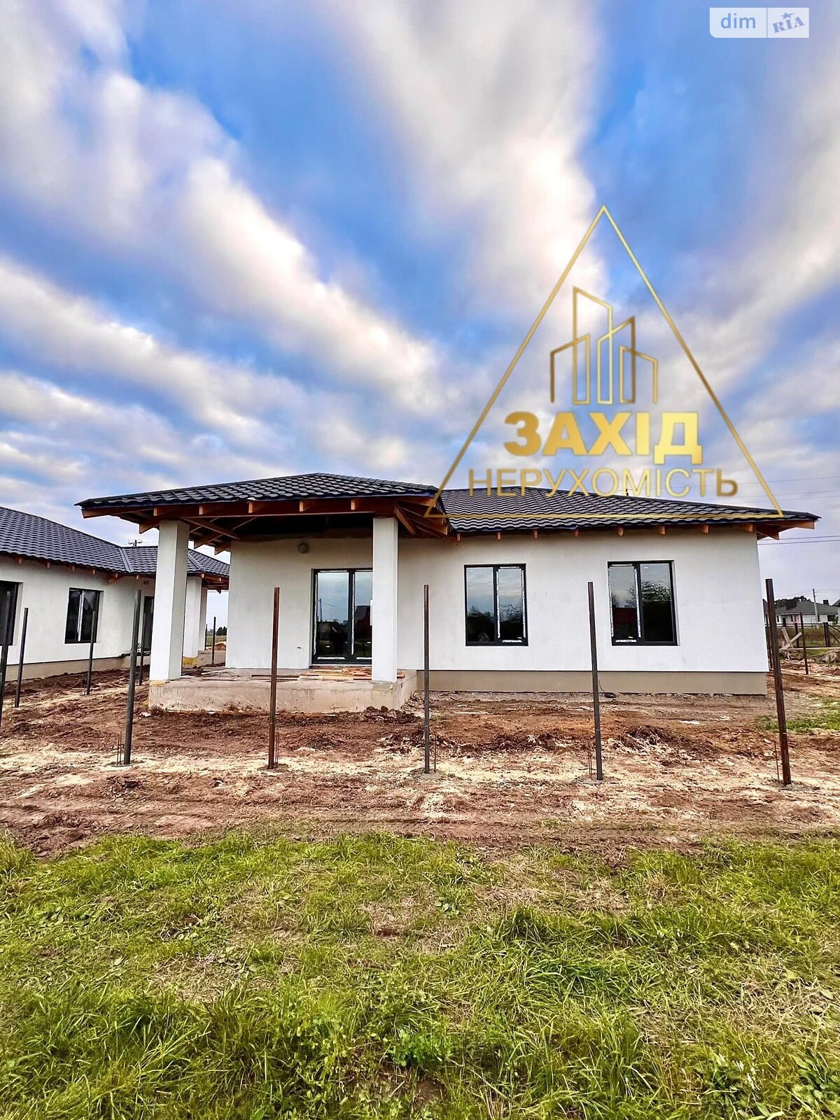 одноэтажный дом с отоплением, 130 кв. м, кирпич. Продажа в Княгининке фото 1