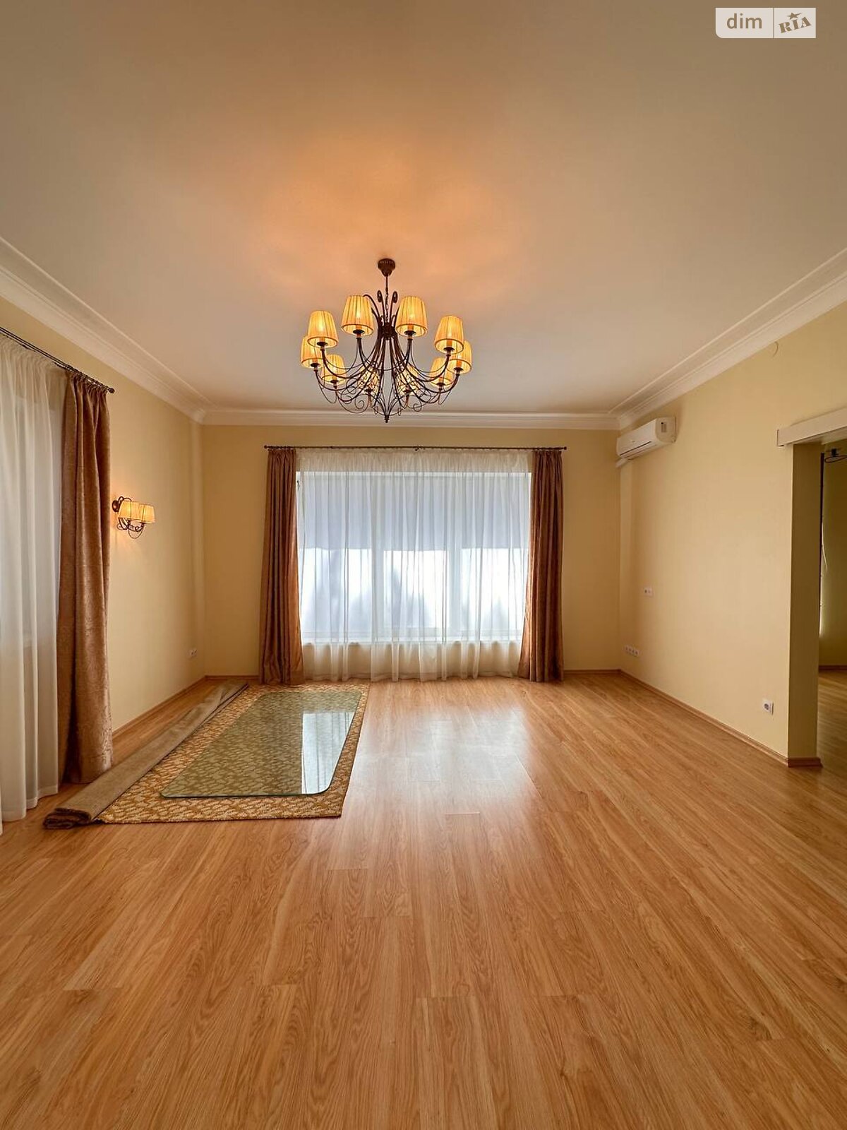 триповерховий будинок з балконом, 200.9 кв. м, ракушняк. Продаж в Коблевому, район Коблево фото 1 триповерховий будинок з балконом, 200.9 кв. м, ракушняк. Продаж в Коблевому, район Коблево фото 1