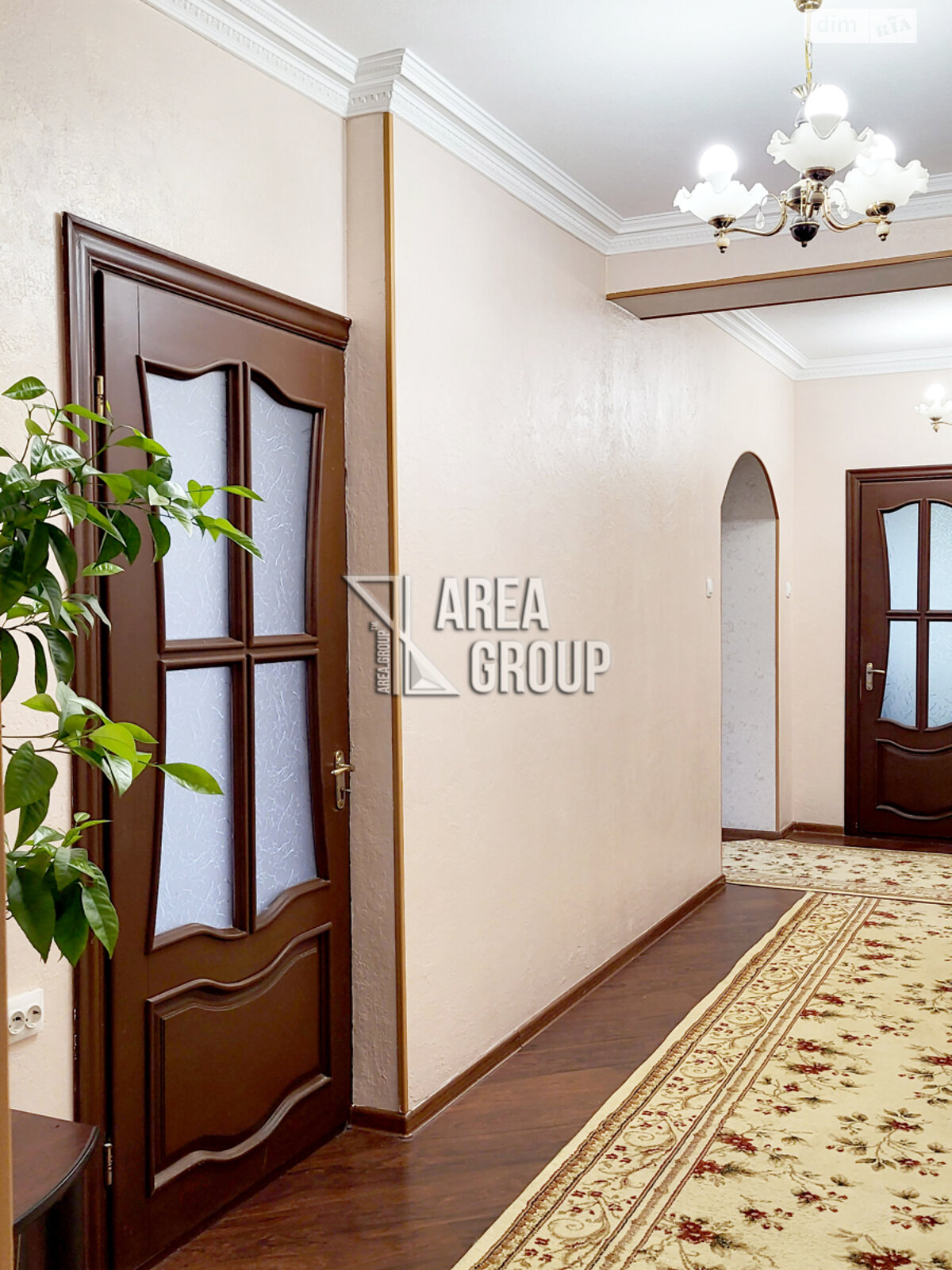 двухэтажный дом с балконом, 242.2 кв. м, кирпич. Продажа в Колибаевке фото 1 двухэтажный дом с балконом, 242.2 кв. м, кирпич. Продажа в Колибаевке фото 1