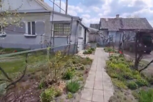 одноэтажный дом с гаражом, 95 кв. м, кирпич. Продажа в Колках фото 2