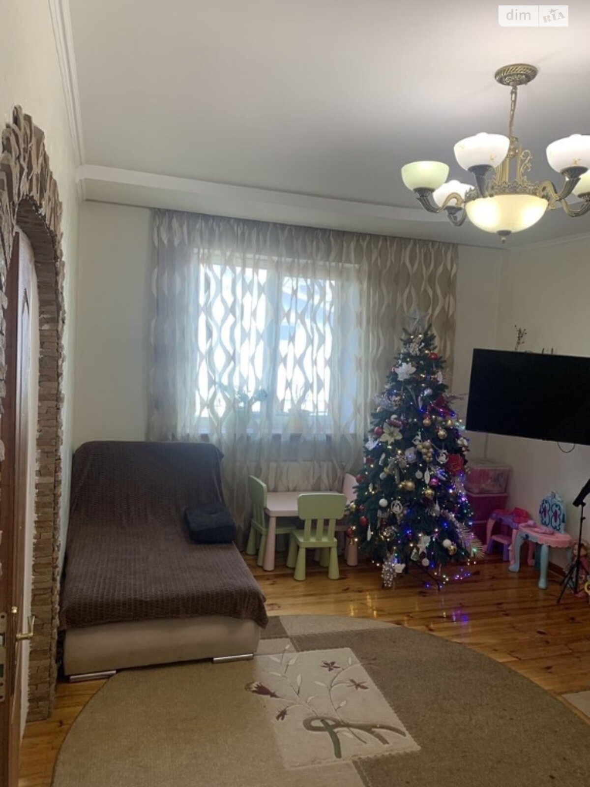 трехэтажный дом, 288 кв. м, кирпич. Продажа в Колоденке фото 1