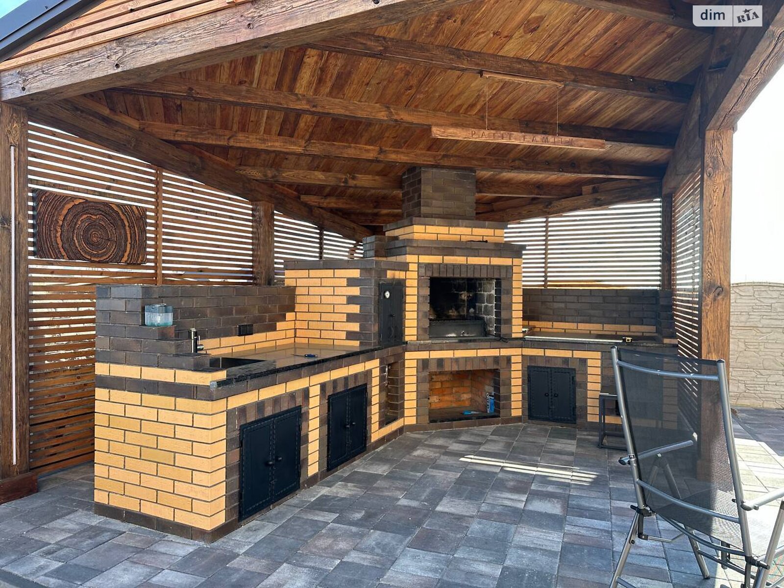 двухэтажный дом с гаражом, 246.5 кв. м, кирпич. Продажа в Колоденке фото 1 двухэтажный дом с гаражом, 246.5 кв. м, кирпич. Продажа в Колоденке фото 1