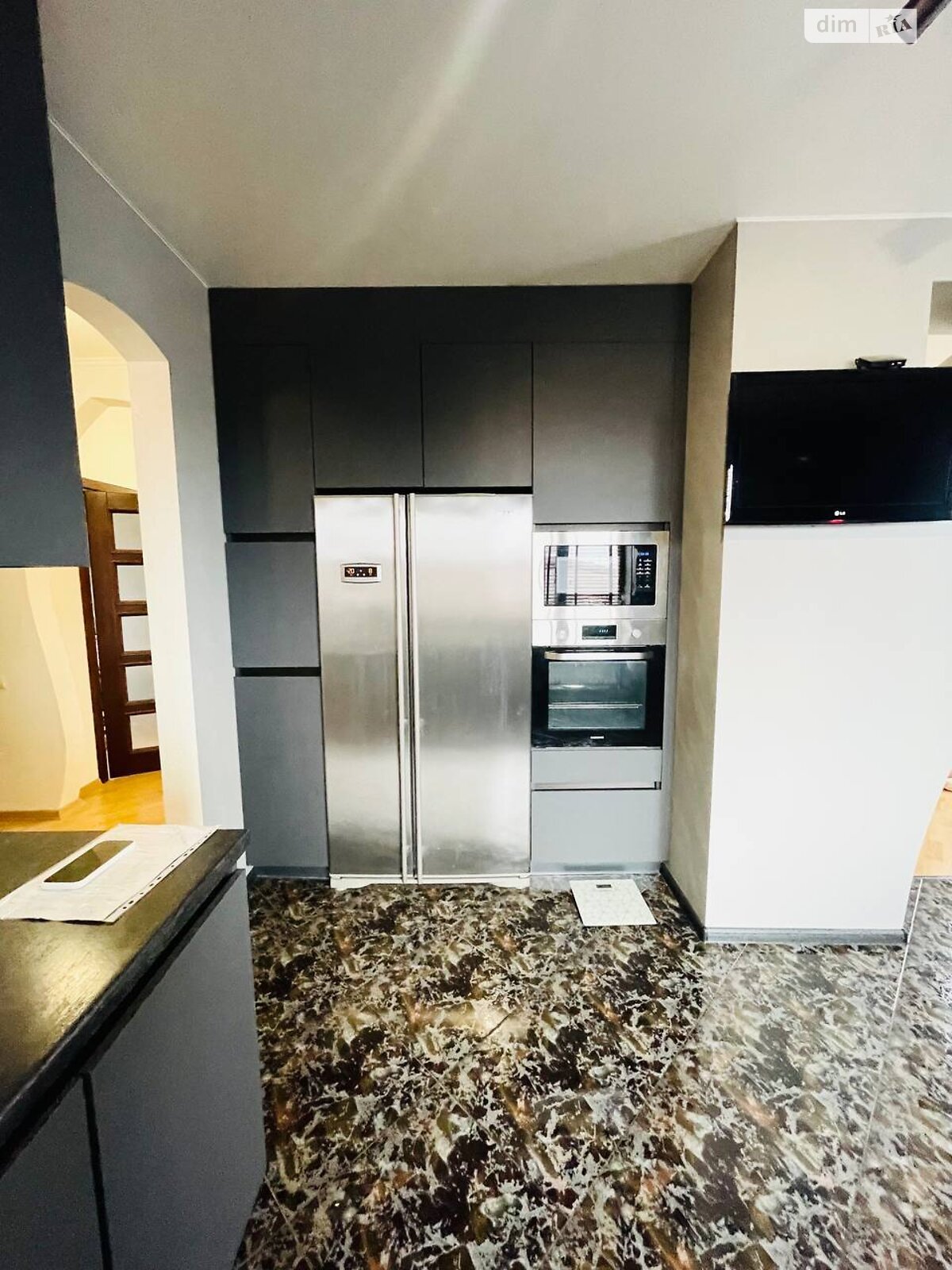 двухэтажный дом с гаражом, 246.5 кв. м, кирпич. Продажа в Колоденке фото 1 двухэтажный дом с гаражом, 246.5 кв. м, кирпич. Продажа в Колоденке фото 1