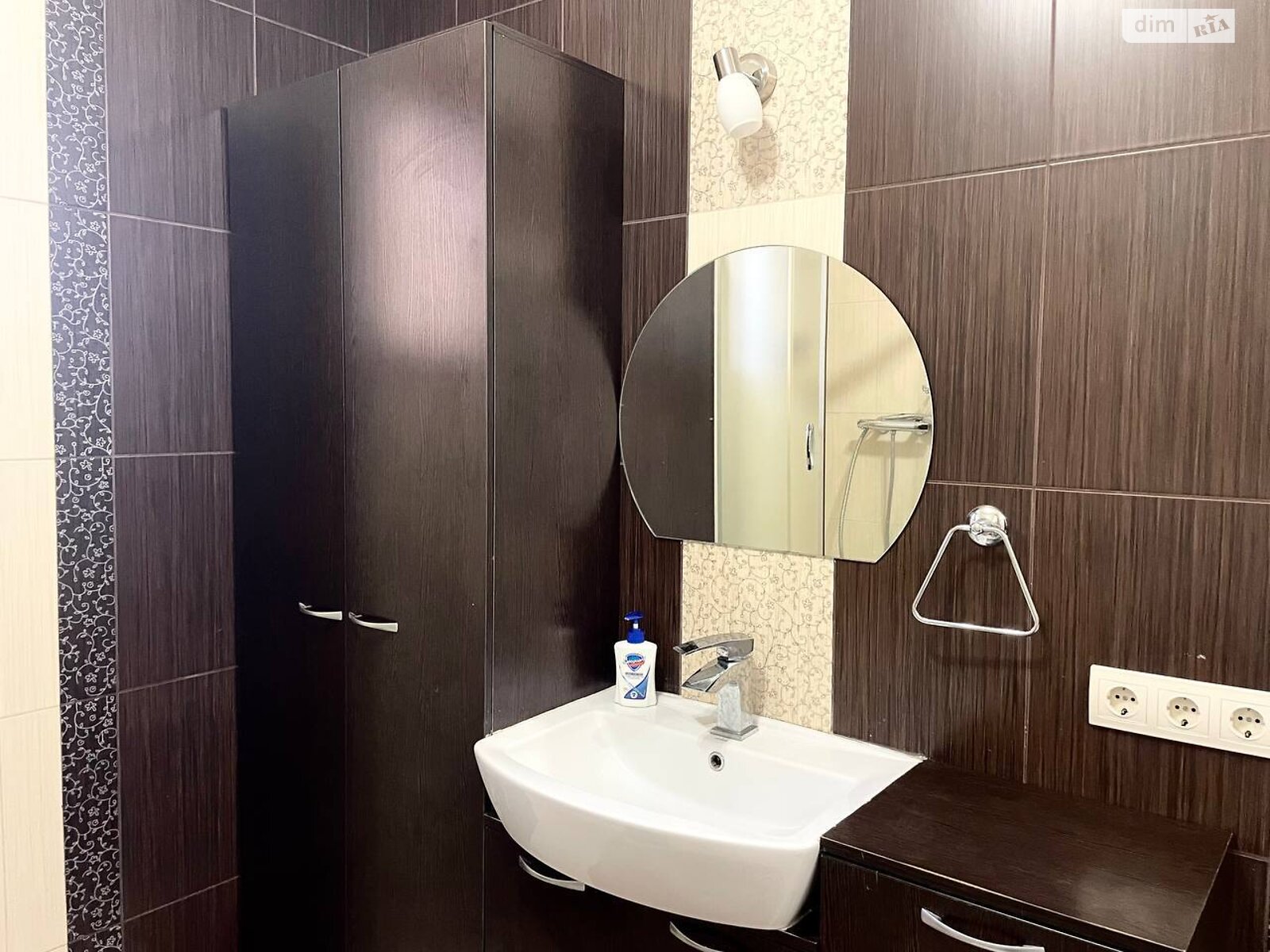 двухэтажный дом с гаражом, 246.5 кв. м, кирпич. Продажа в Колоденке фото 1 двухэтажный дом с гаражом, 246.5 кв. м, кирпич. Продажа в Колоденке фото 1