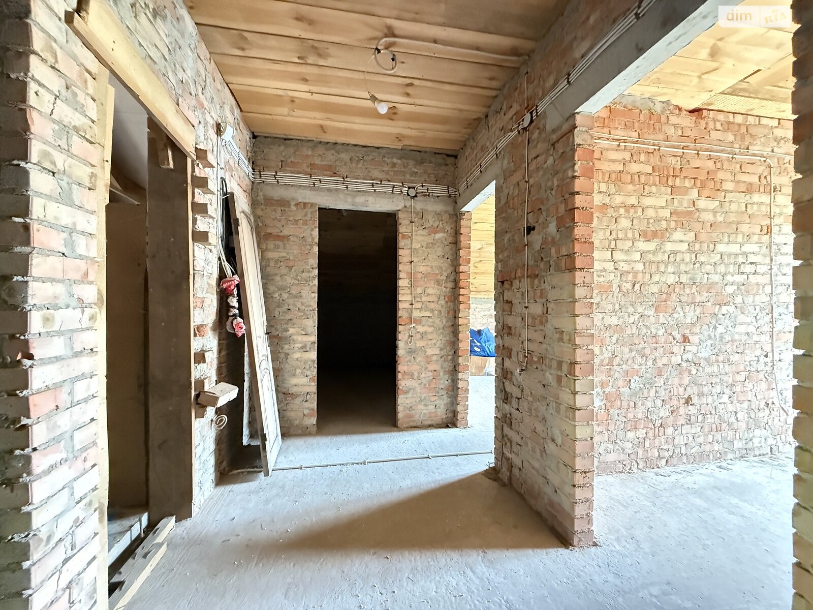 двоповерховий будинок, 200 кв. м, цегла. Продаж у Колоденці фото 1 двоповерховий будинок, 200 кв. м, цегла. Продаж у Колоденці фото 1