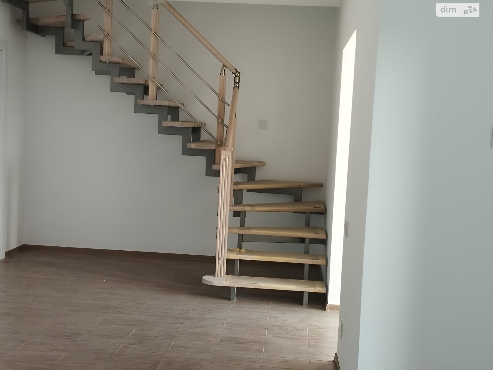двухэтажный дом с балконом, 104.2 кв. м, кирпич. Продажа в Коломые район Коломыя фото 1 двухэтажный дом с балконом, 104.2 кв. м, кирпич. Продажа в Коломые район Коломыя фото 1