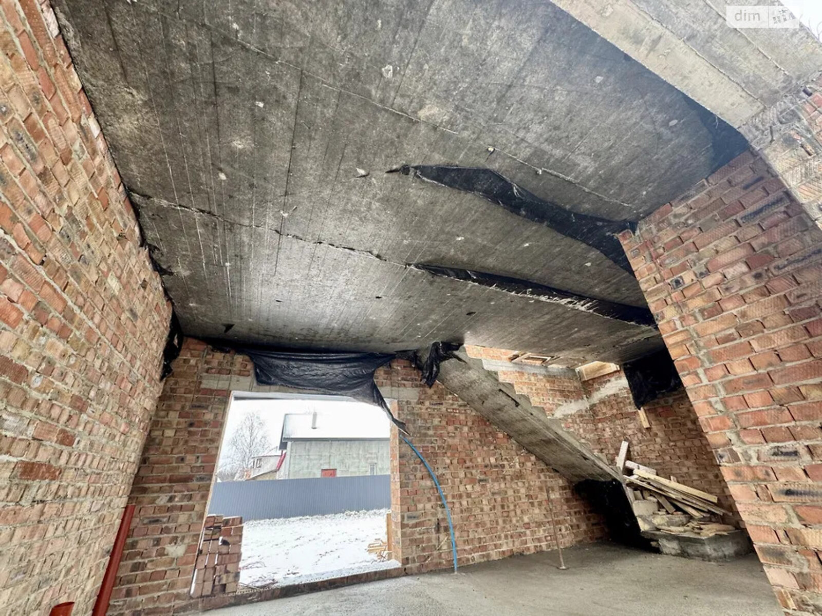 двухэтажный дом с гаражом, 100 кв. м, кирпич. Продажа в Коломые фото 1 двухэтажный дом с гаражом, 100 кв. м, кирпич. Продажа в Коломые фото 1