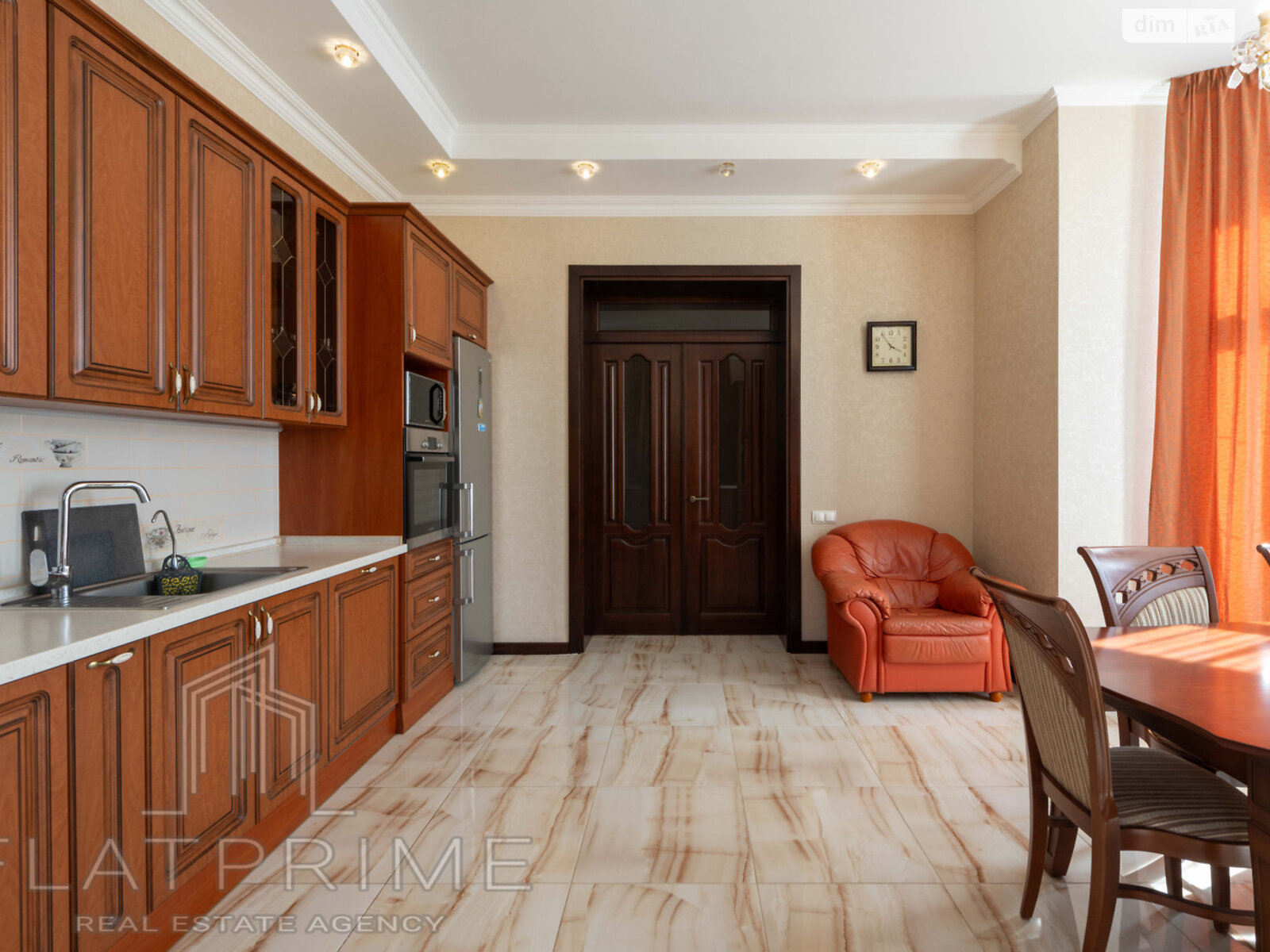 двоповерховий будинок, 420 кв. м, цегла. Продаж у Колонщині фото 1 двоповерховий будинок, 420 кв. м, цегла. Продаж у Колонщині фото 1