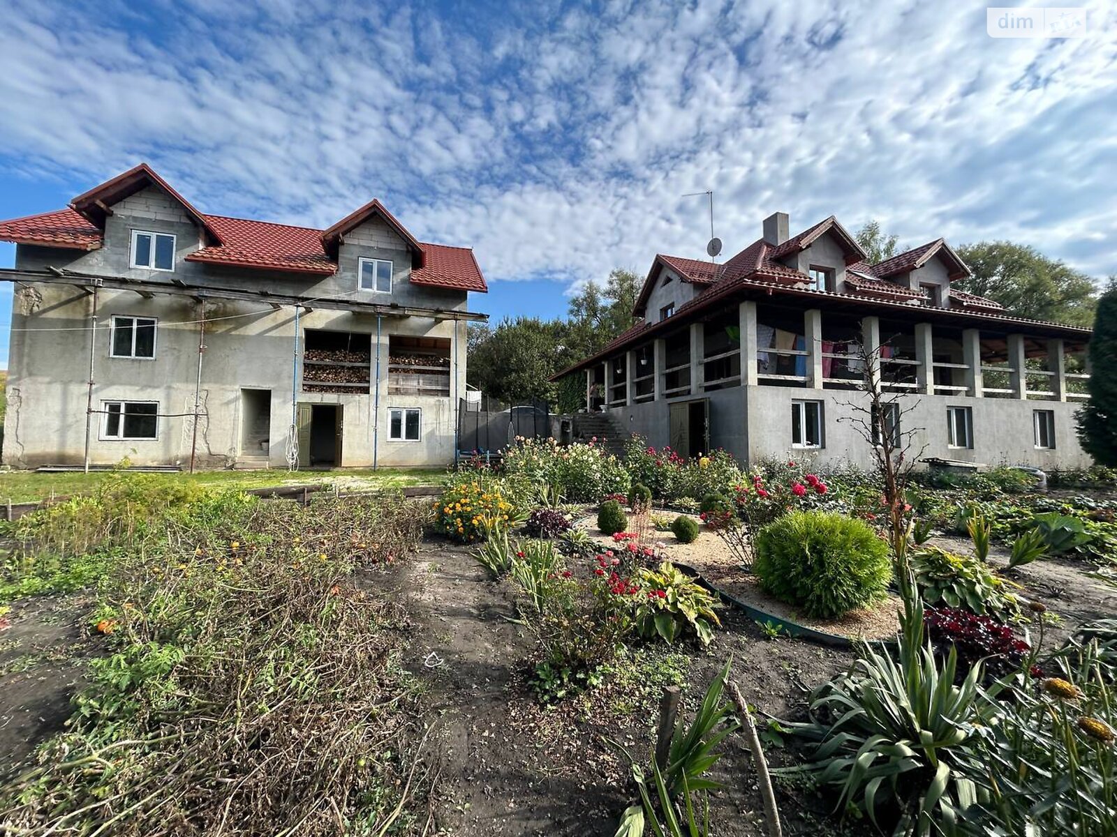 двухэтажный дом с верандой, 230 кв. м, кирпич. Продажа в Комарине фото 1 двухэтажный дом с верандой, 230 кв. м, кирпич. Продажа в Комарине фото 1