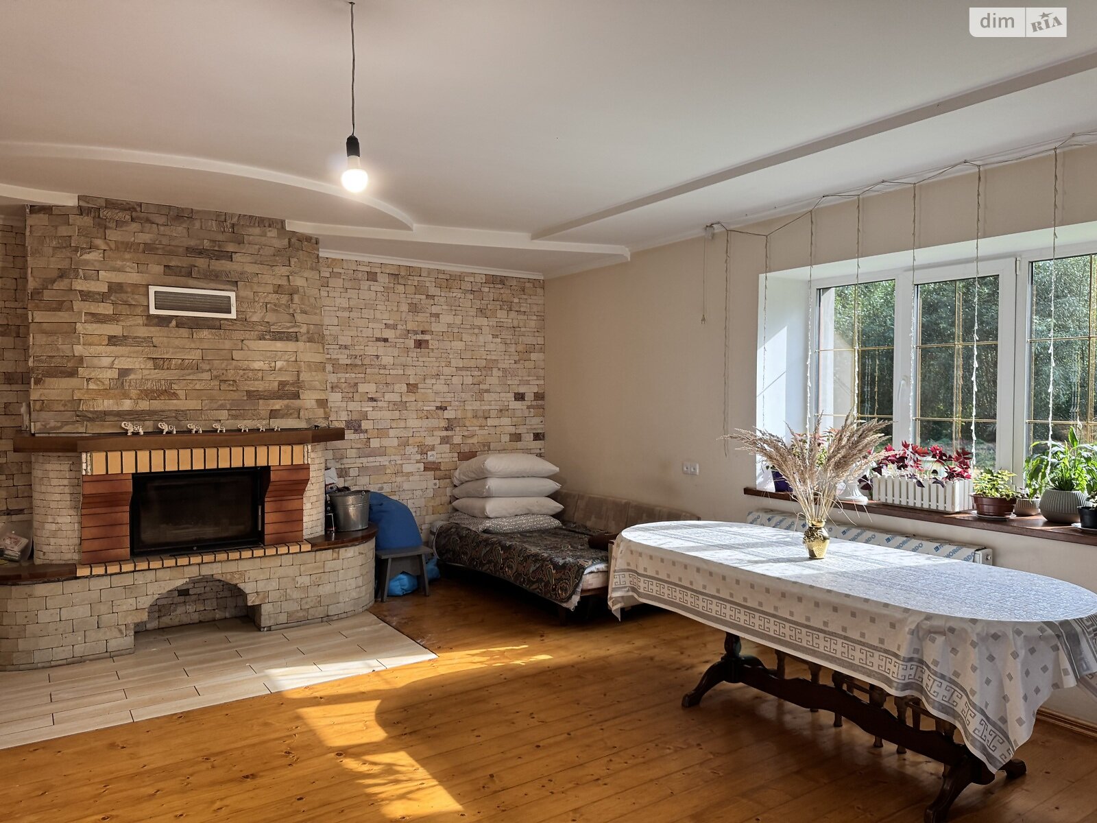 двухэтажный дом с верандой, 230 кв. м, кирпич. Продажа в Комарине фото 1 двухэтажный дом с верандой, 230 кв. м, кирпич. Продажа в Комарине фото 1