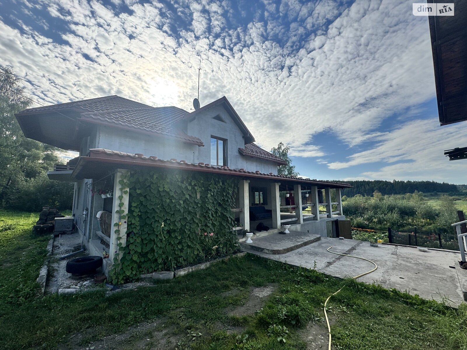 двухэтажный дом с верандой, 230 кв. м, кирпич. Продажа в Комарине фото 1 двухэтажный дом с верандой, 230 кв. м, кирпич. Продажа в Комарине фото 1