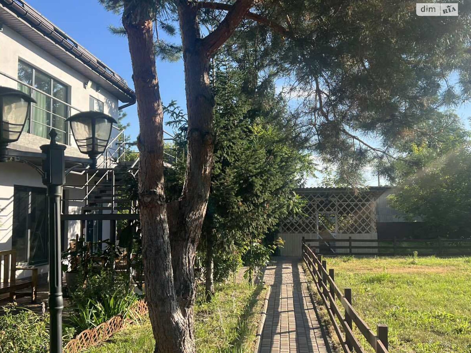 двухэтажный дом с верандой, 153 кв. м, газобетон. Продажа в Комаровке фото 1