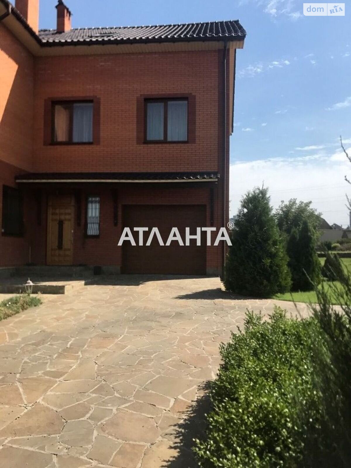 трехэтажный дом, 290 кв. м, кирпич. Продажа в undefined (Одесская обл.) фото 1