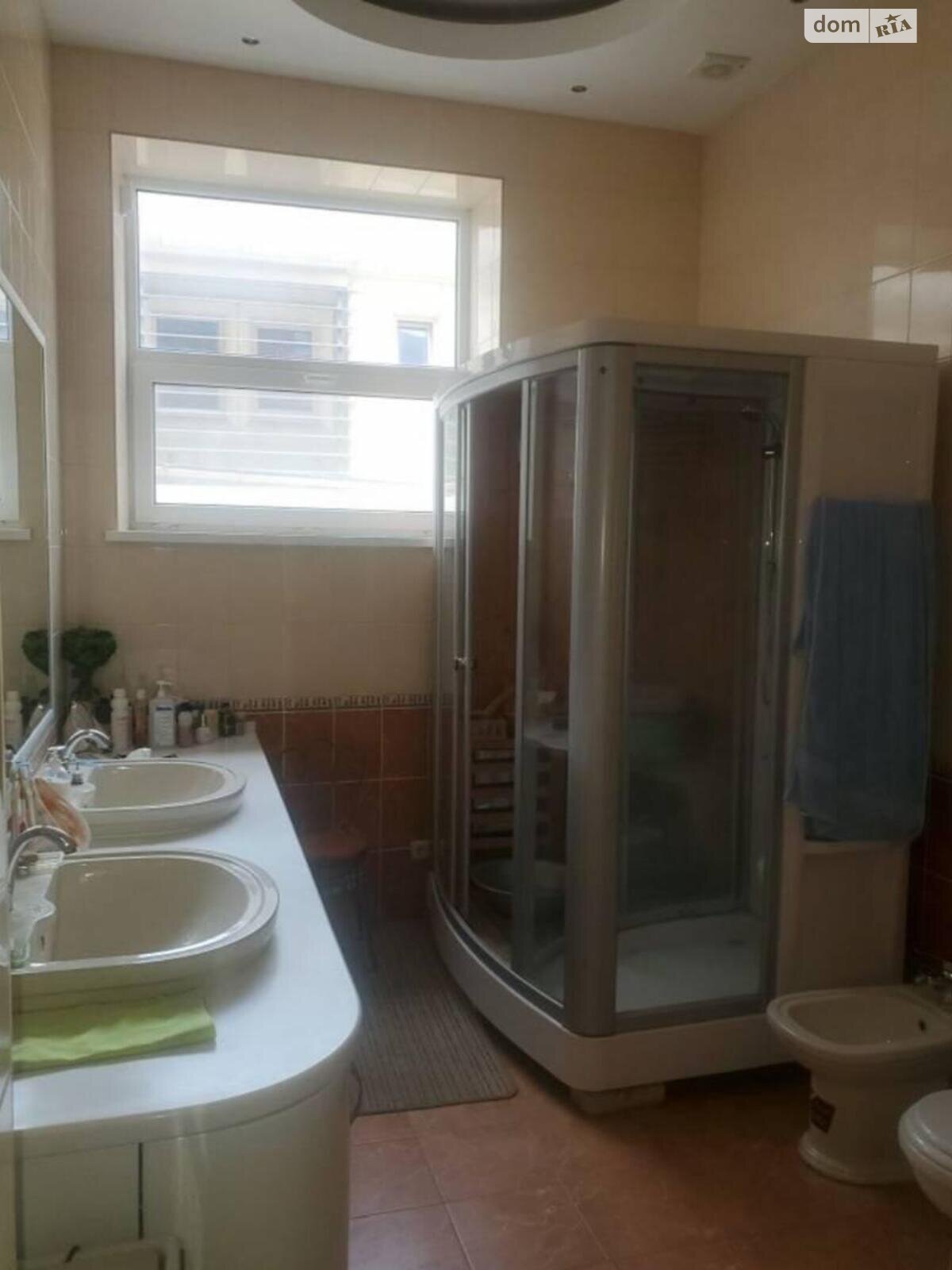 трехэтажный дом, 399 кв. м, кирпич. Продажа в Лесках фото 1