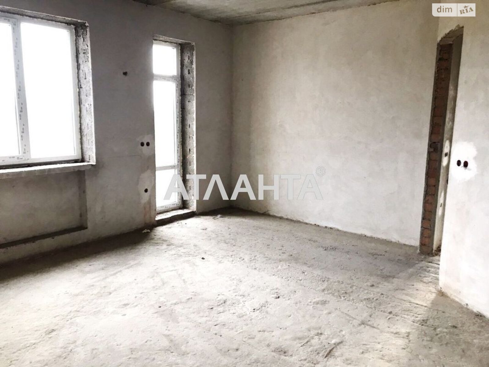 чотириповерховий будинок, 1150 кв. м, кирпич. Продаж у Лісках фото 1