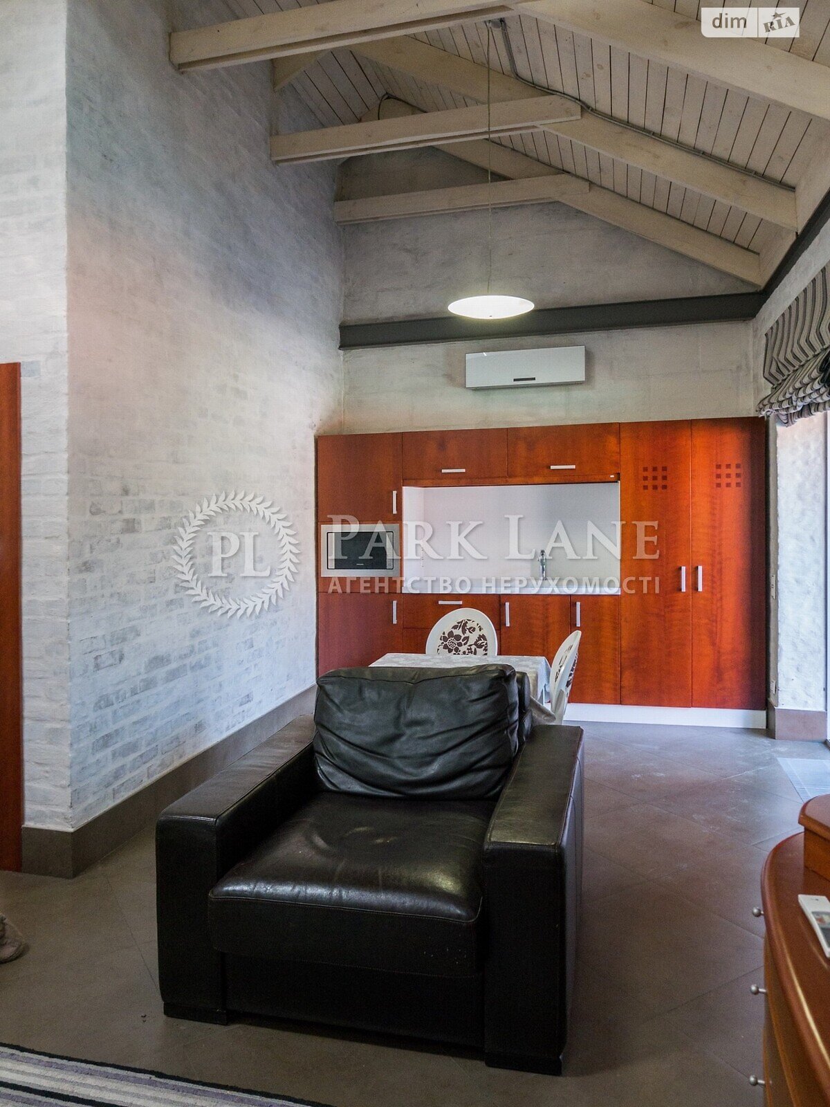 двухэтажный дом, 570 кв. м, керамический кирпич. Продажа в Конча-Заспе фото 1