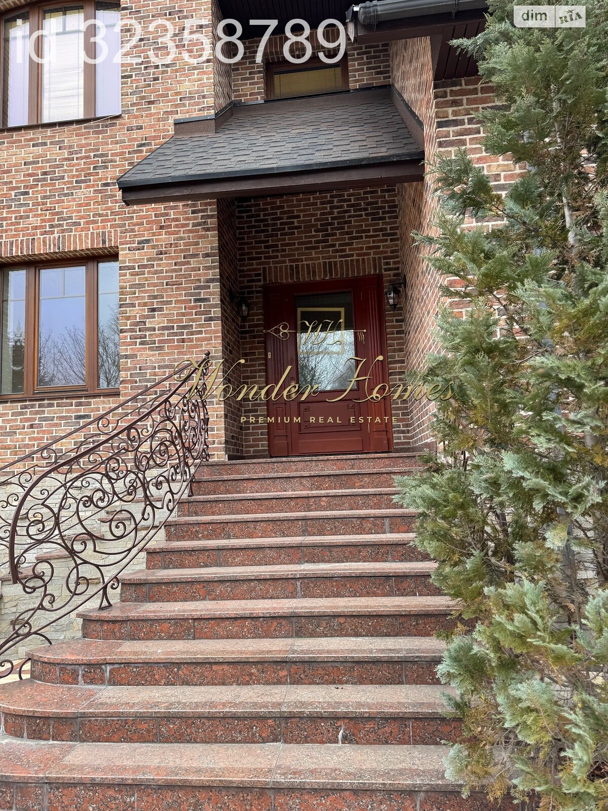 двоповерховий будинок з гаражем, 731.7 кв. м, кирпич. Продаж у Козині фото 1 двоповерховий будинок з гаражем, 731.7 кв. м, кирпич. Продаж у Козині фото 1