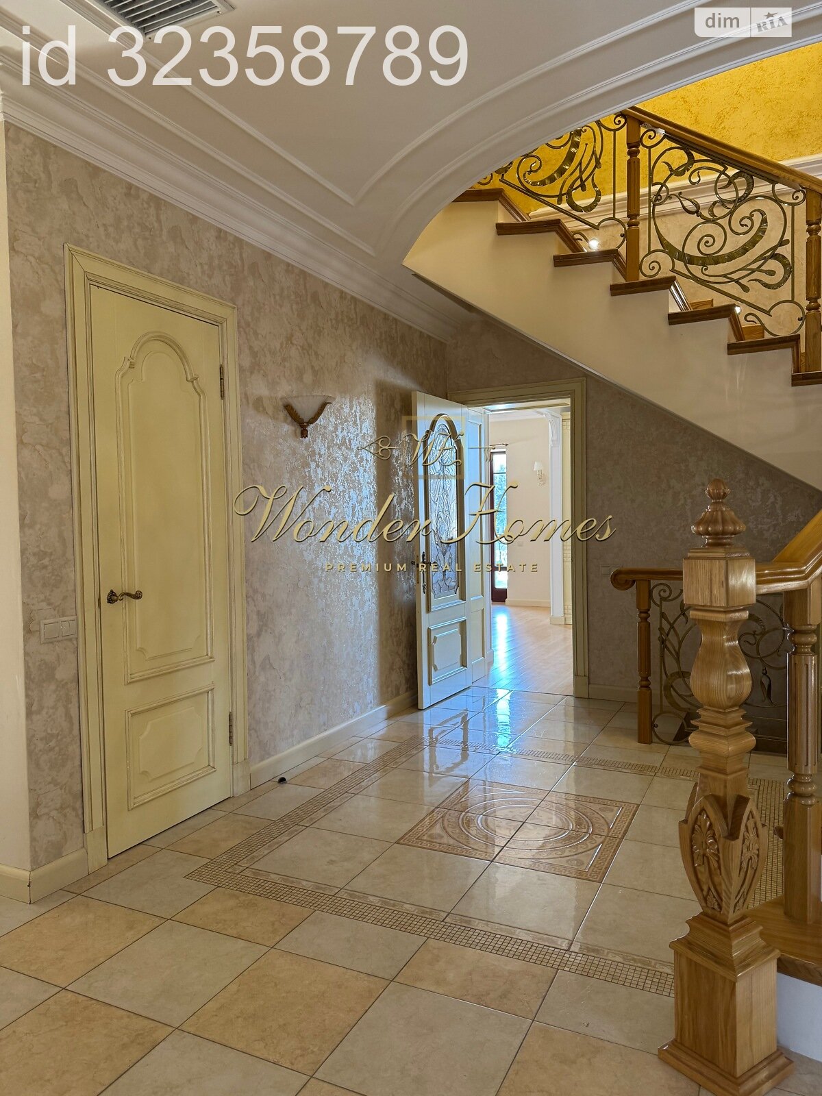 двоповерховий будинок з гаражем, 731.7 кв. м, кирпич. Продаж у Козині фото 1 двоповерховий будинок з гаражем, 731.7 кв. м, кирпич. Продаж у Козині фото 1