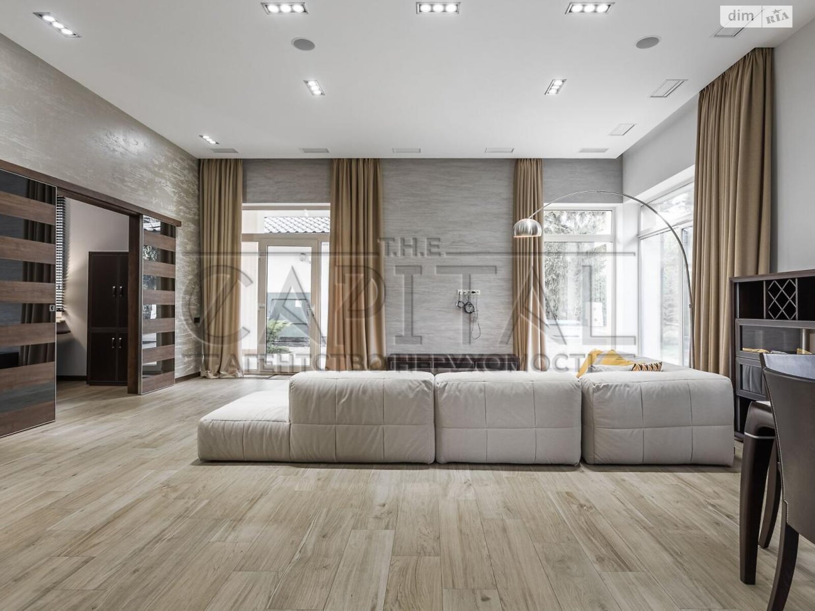 двухэтажный дом с гаражом, 300 кв. м, кирпич. Продажа в Конча-Заспе фото 1