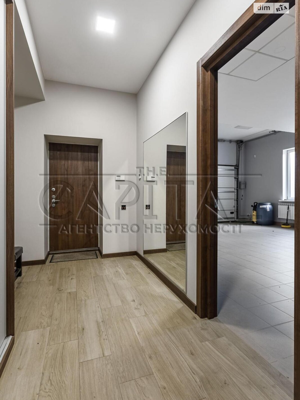 двухэтажный дом с гаражом, 300 кв. м, кирпич. Продажа в Конча-Заспе фото 1