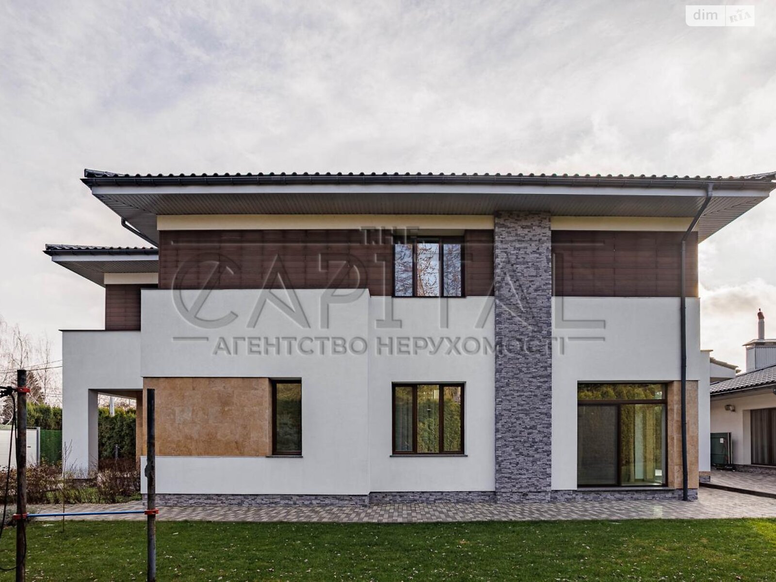 двухэтажный дом с гаражом, 300 кв. м, кирпич. Продажа в Конча-Заспе фото 1