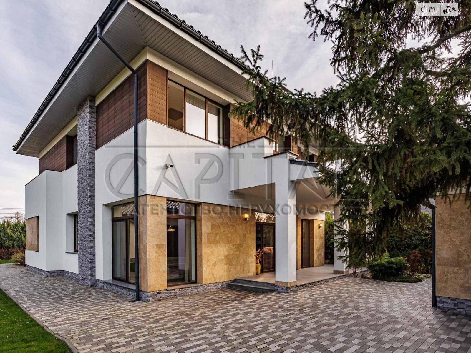 двухэтажный дом с гаражом, 300 кв. м, кирпич. Продажа в Конча-Заспе фото 1