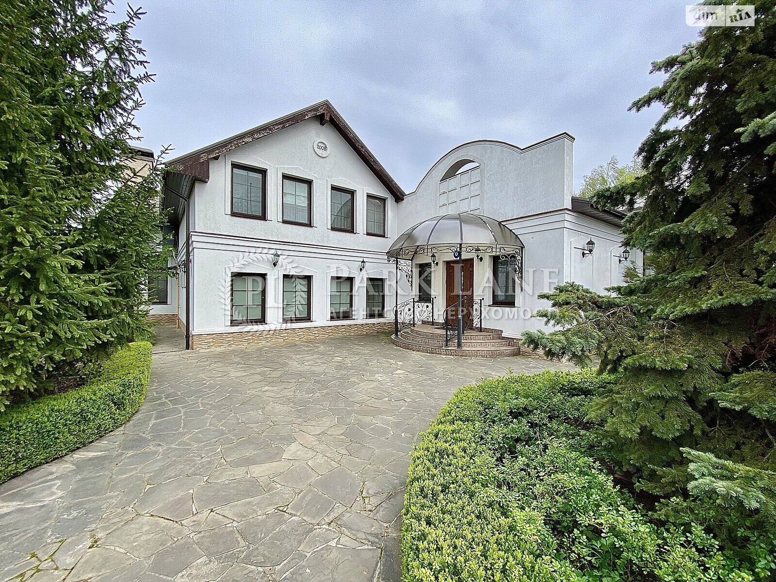 трехэтажный дом с верандой, 1057.9 кв. м, керамический кирпич. Продажа в Козине фото 1 трехэтажный дом с верандой, 1057.9 кв. м, керамический кирпич. Продажа в Козине фото 1