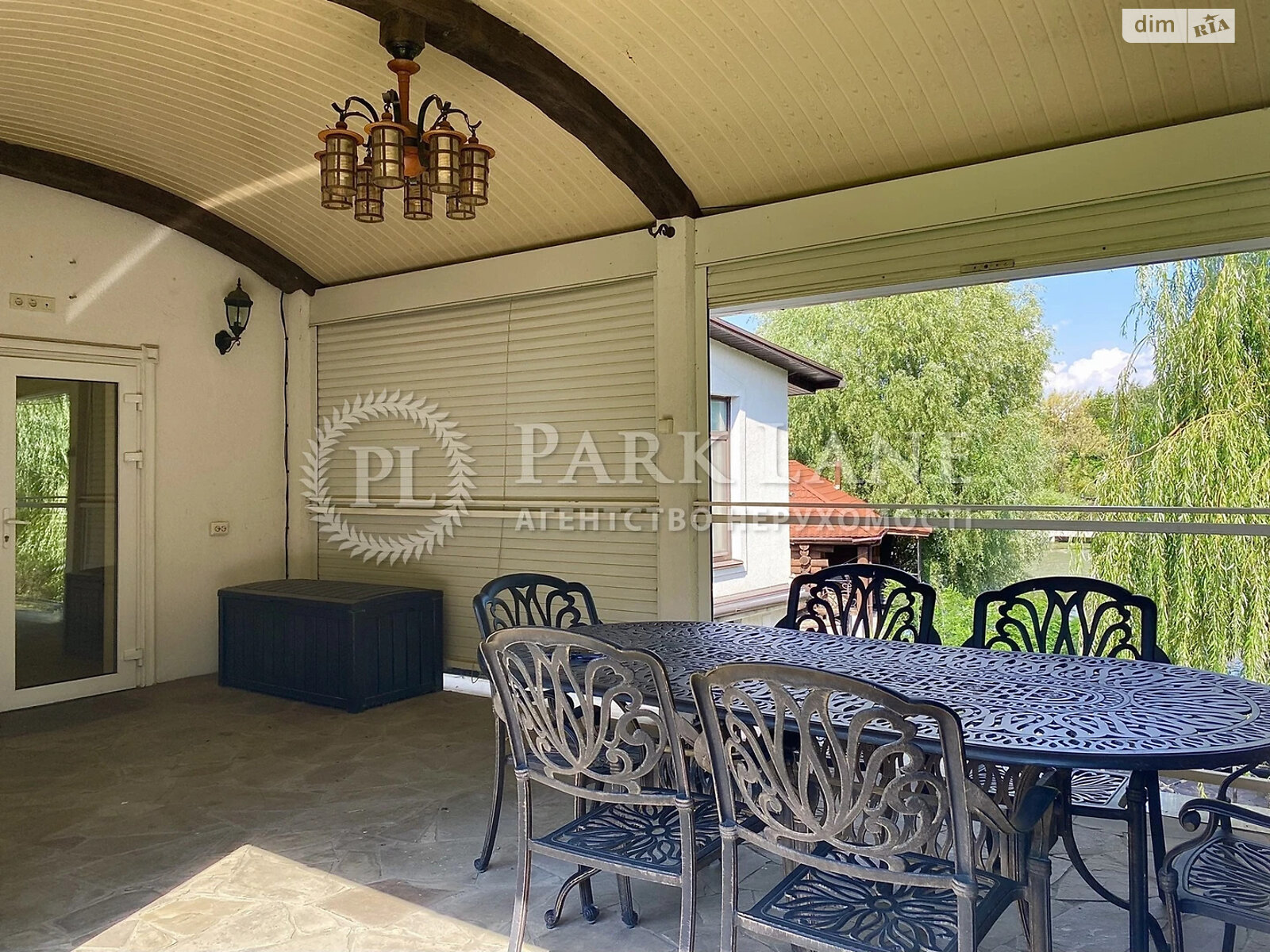 трехэтажный дом с верандой, 1057.9 кв. м, керамический кирпич. Продажа в Козине фото 1 трехэтажный дом с верандой, 1057.9 кв. м, керамический кирпич. Продажа в Козине фото 1