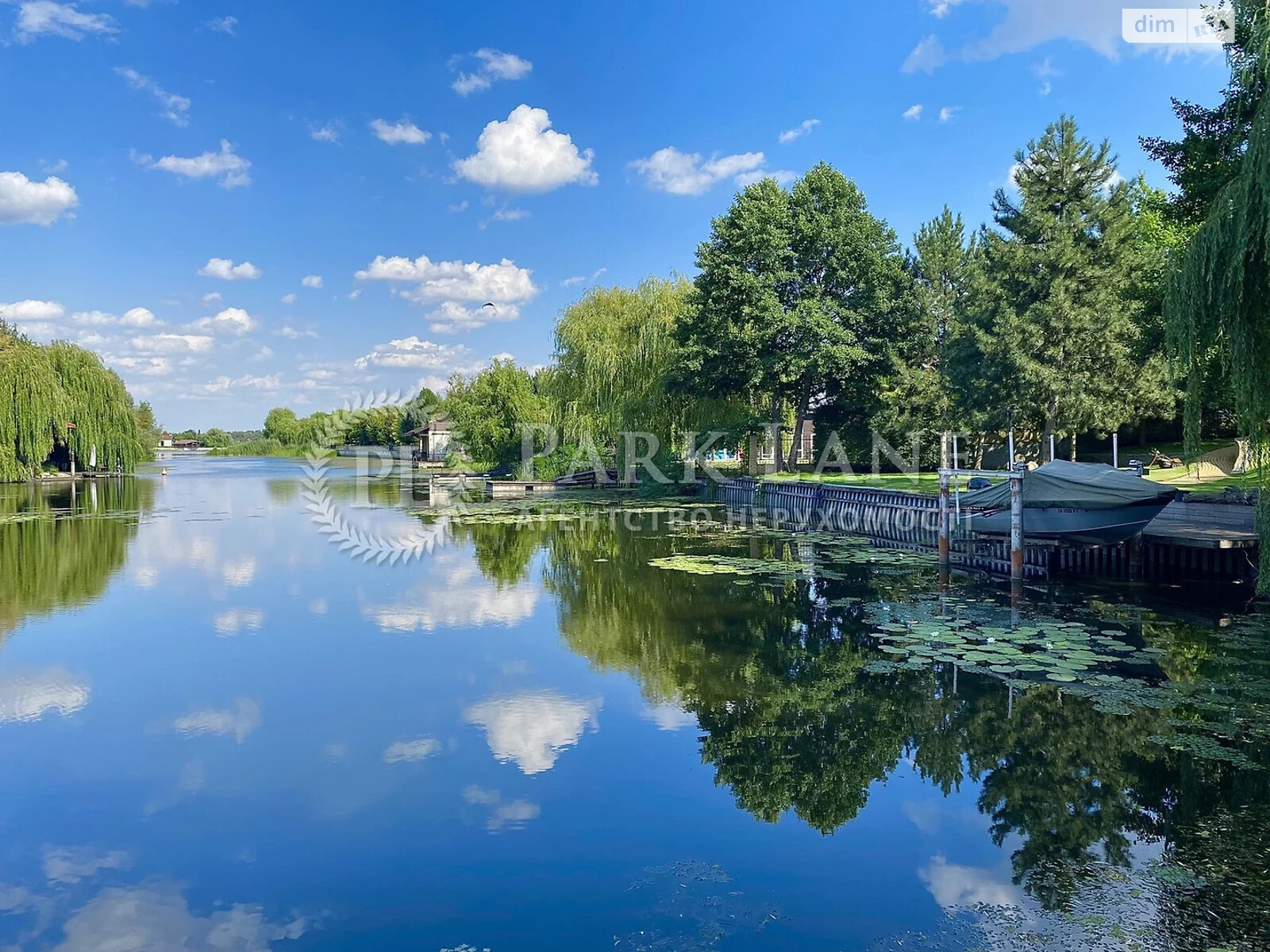 трехэтажный дом с верандой, 1057.9 кв. м, керамический кирпич. Продажа в Козине фото 1 трехэтажный дом с верандой, 1057.9 кв. м, керамический кирпич. Продажа в Козине фото 1