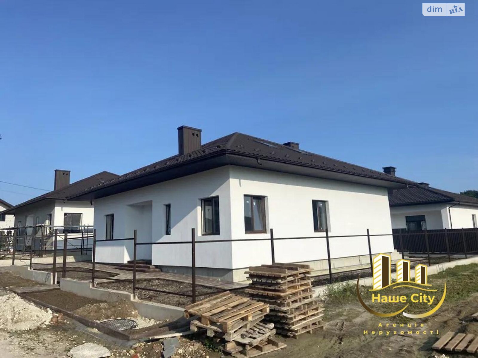 одноэтажный дом, 125 кв. м, кирпич. Продажа в Конопнице фото 1 одноэтажный дом, 125 кв. м, кирпич. Продажа в Конопнице фото 1