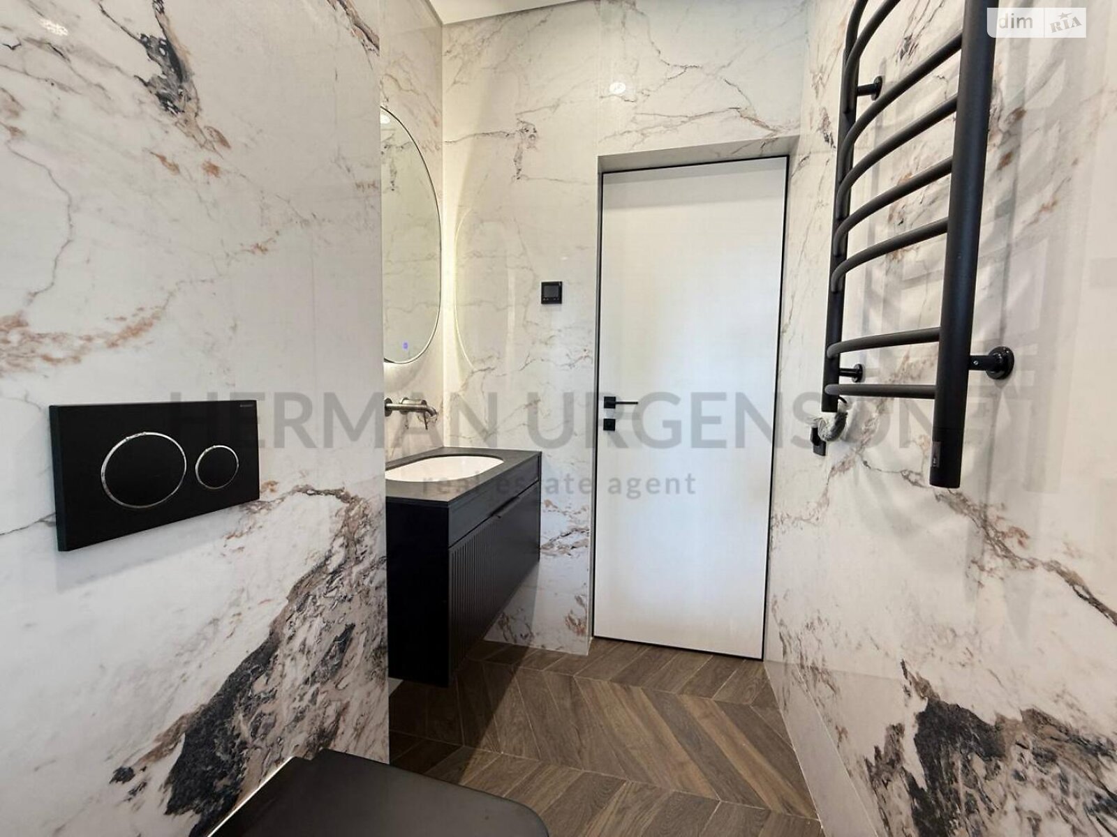 двухэтажный дом с балконом, 122 кв. м, кирпич. Продажа в Концове фото 1 двухэтажный дом с балконом, 122 кв. м, кирпич. Продажа в Концове фото 1