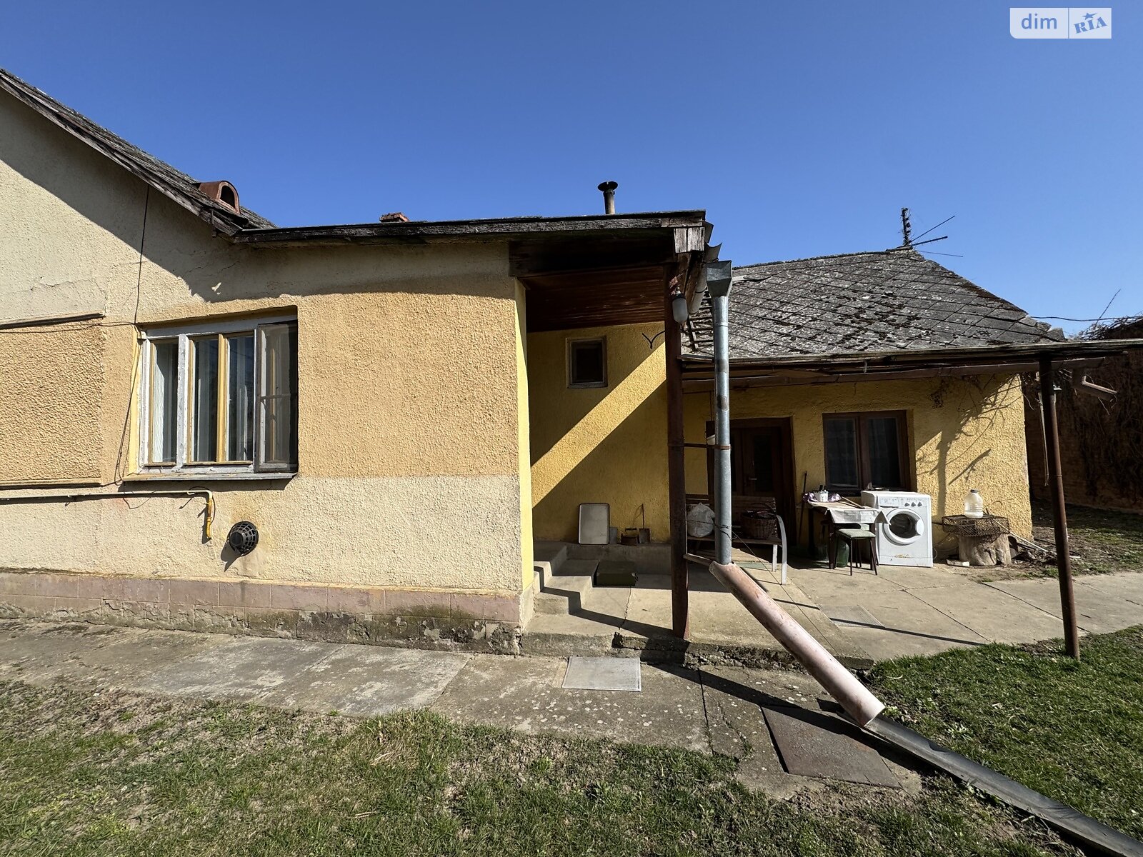 одноэтажный дом с гаражом, 65.4 кв. м, кирпич саманный. Продажа в Концове фото 1