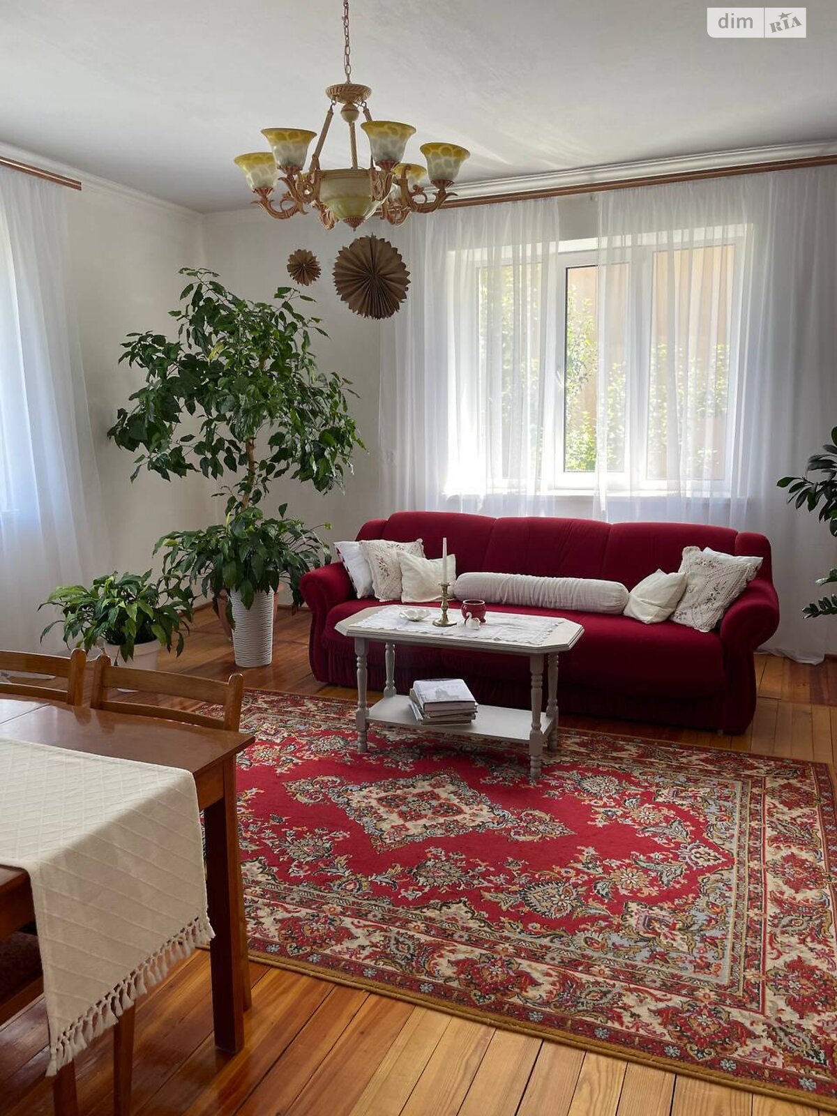 триповерховий будинок, 325 кв. м, цегла. Продаж у Копичинцях фото 1 триповерховий будинок, 325 кв. м, цегла. Продаж у Копичинцях фото 1