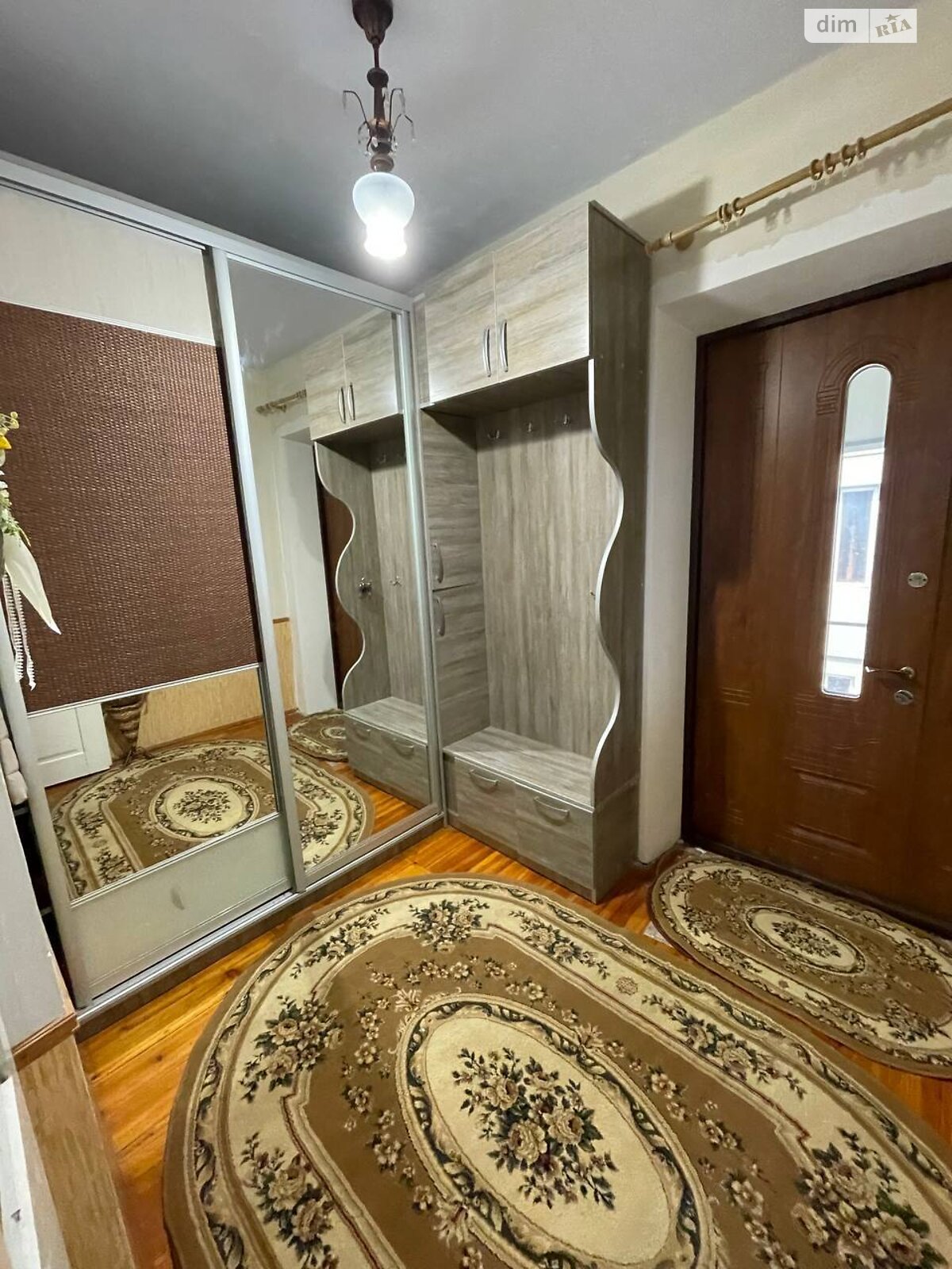триповерховий будинок, 325 кв. м, цегла. Продаж у Копичинцях фото 1 триповерховий будинок, 325 кв. м, цегла. Продаж у Копичинцях фото 1