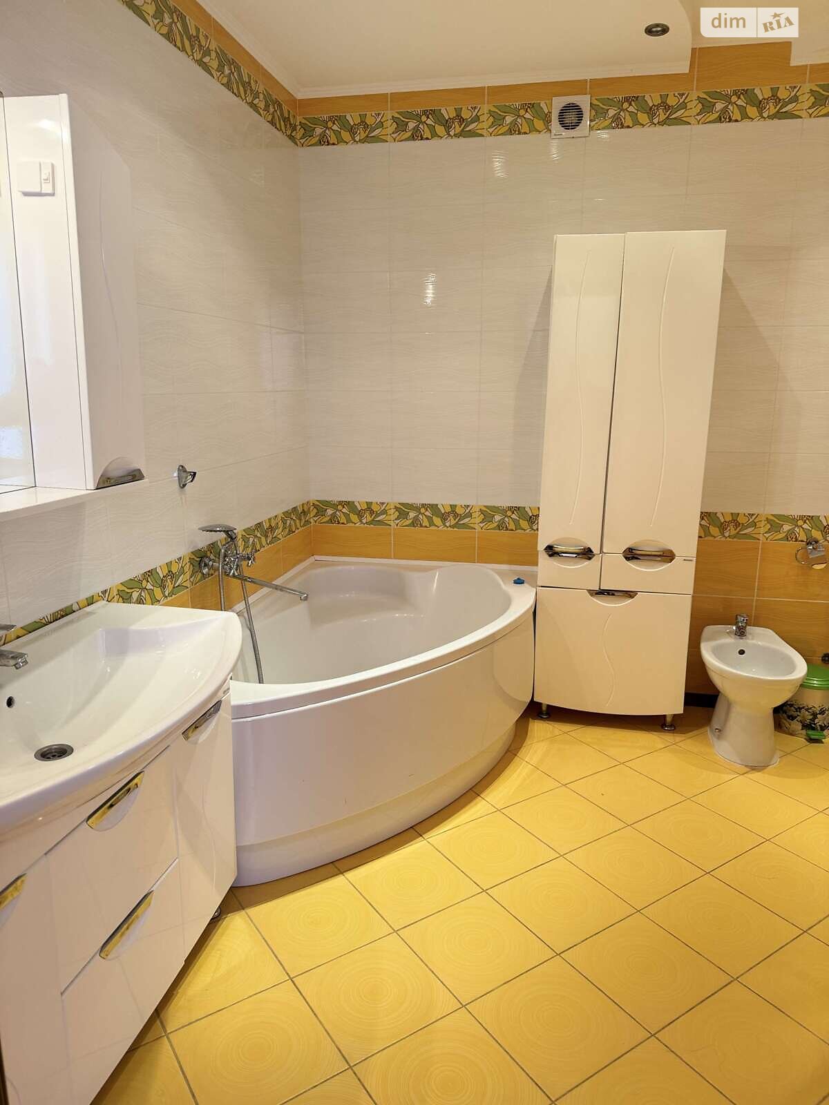 трехэтажный дом беседка, 360 кв. м, кирпич. Продажа в Копыстином фото 1 трехэтажный дом беседка, 360 кв. м, кирпич. Продажа в Копыстином фото 1