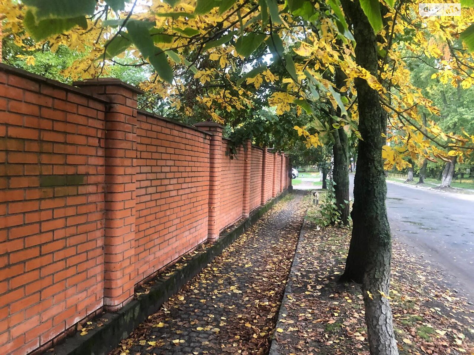 трехэтажный дом, 293.6 кв. м, кирпич. Продажа в Коржах фото 1 трехэтажный дом, 293.6 кв. м, кирпич. Продажа в Коржах фото 1