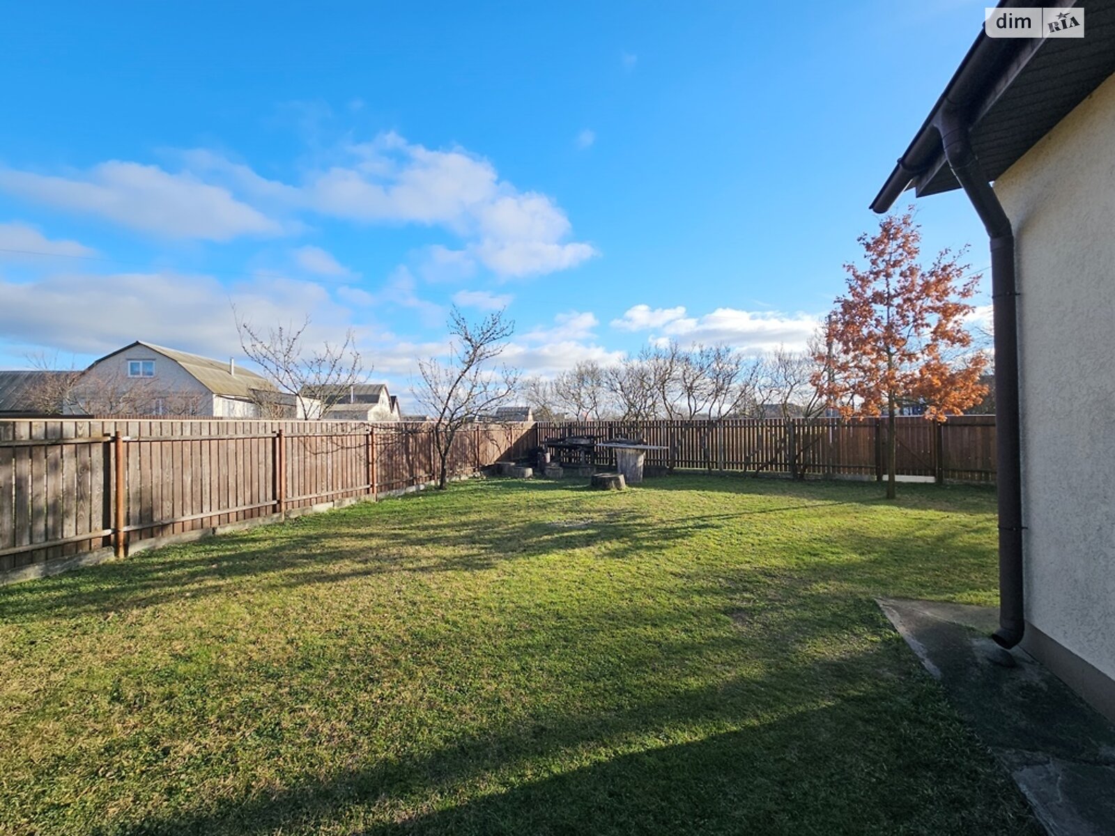 одноэтажный дом с балконом, 54 кв. м, кирпич. Продажа в Коржах фото 1