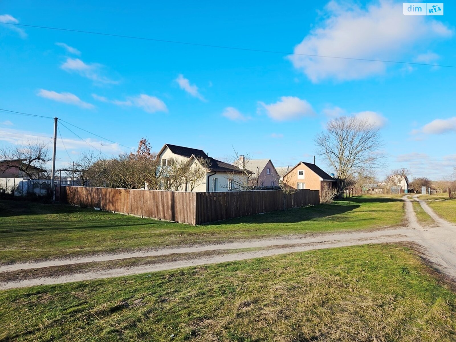 одноэтажный дом с балконом, 54 кв. м, кирпич. Продажа в Коржах фото 1