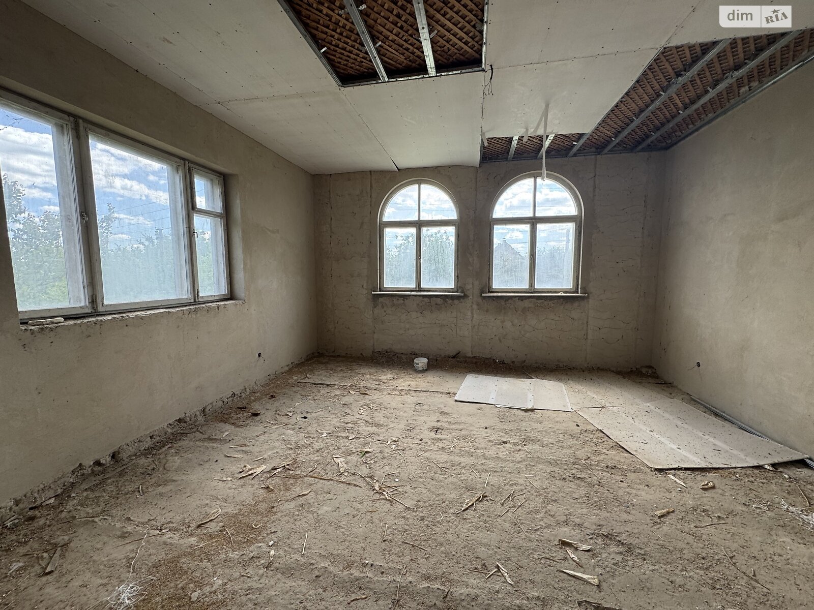 триповерховий будинок, 153 кв. м, цегла. Продаж у Корнині фото 1 триповерховий будинок, 153 кв. м, цегла. Продаж у Корнині фото 1