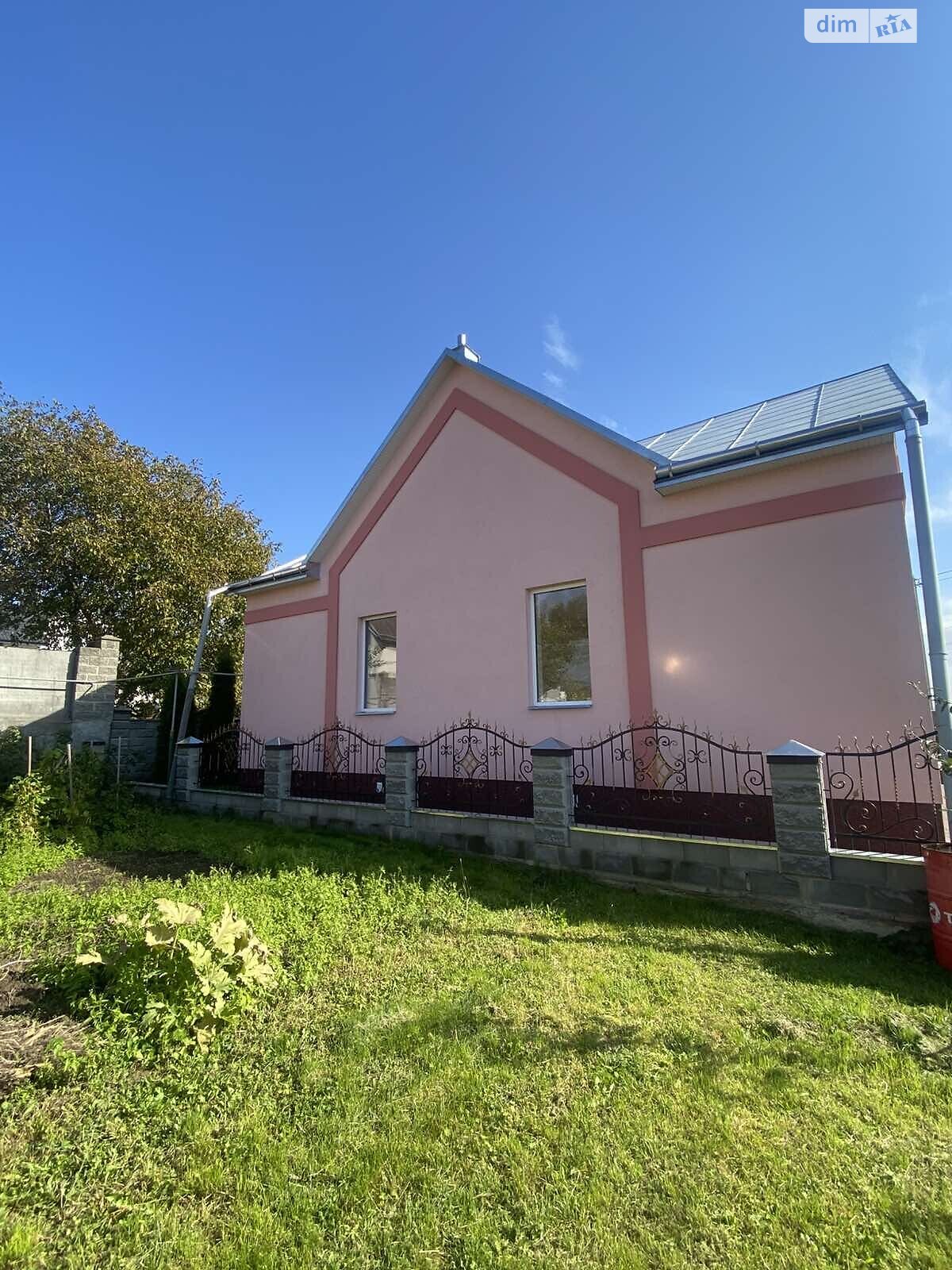 одноэтажный дом с верандой, 136 кв. м, блочно-кирпичный. Продажа в Корнине фото 1 одноэтажный дом с верандой, 136 кв. м, блочно-кирпичный. Продажа в Корнине фото 1