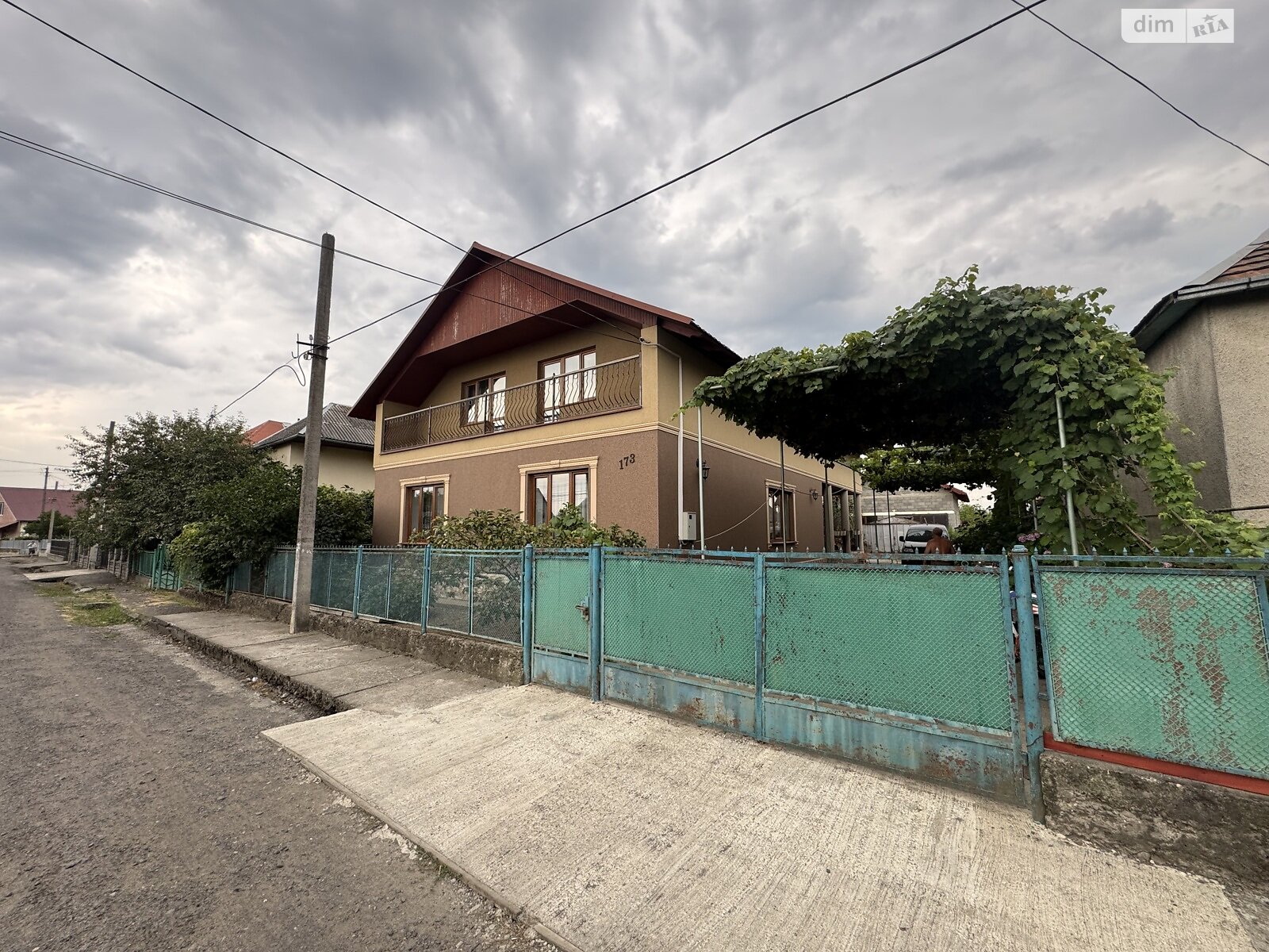 двоповерховий будинок, 350 кв. м, кирпич. Продаж у Королеві фото 1 двоповерховий будинок, 350 кв. м, кирпич. Продаж у Королеві фото 1
